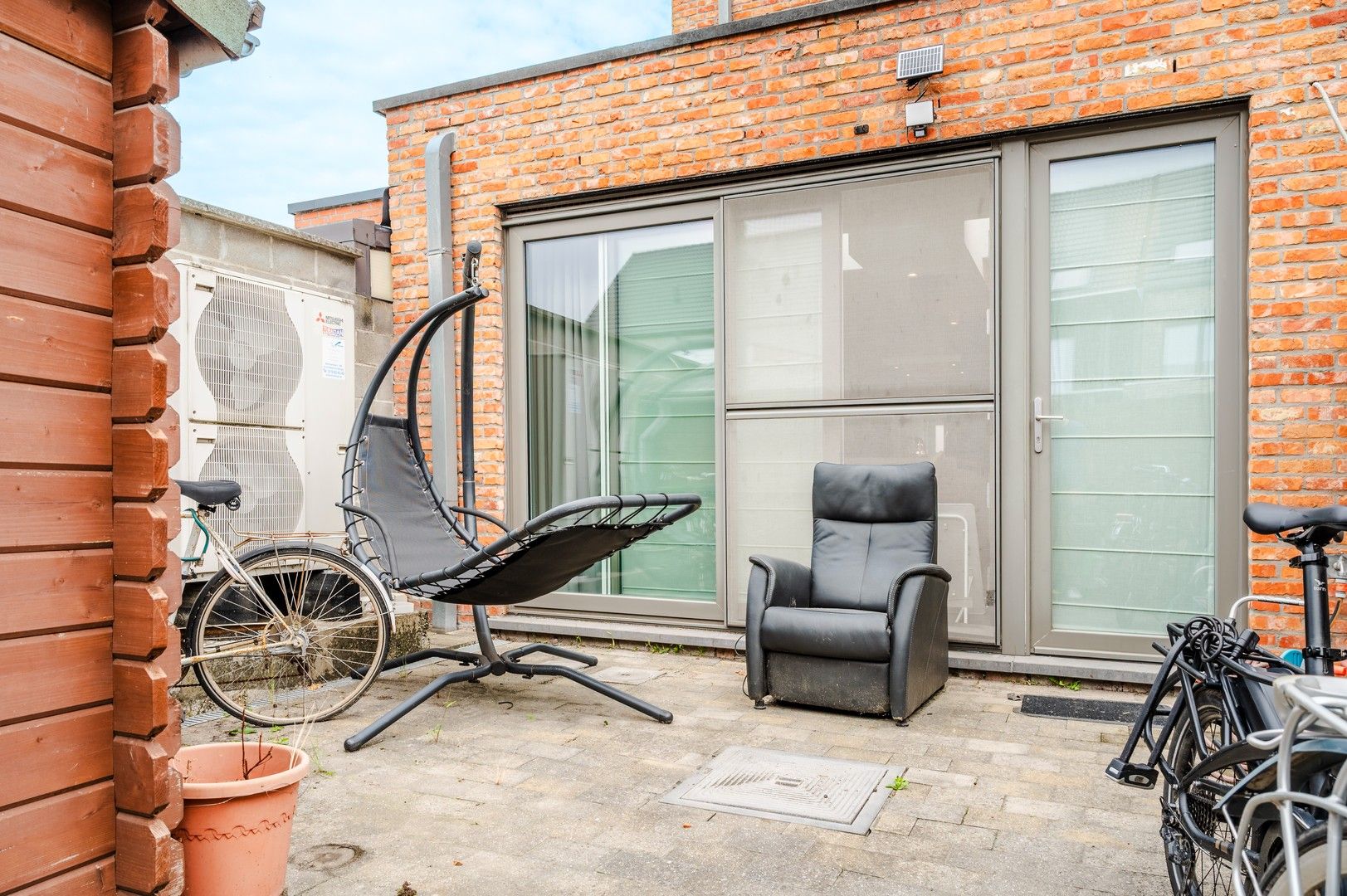 Recent gerenoveerde woning met 3 slaapkamers en tuin foto 15