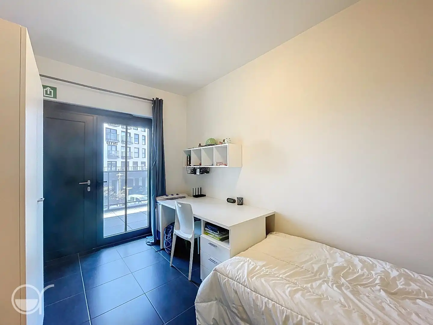Studentenkamer met eigen douche en kitchenette in "Blaisantpark" foto 2