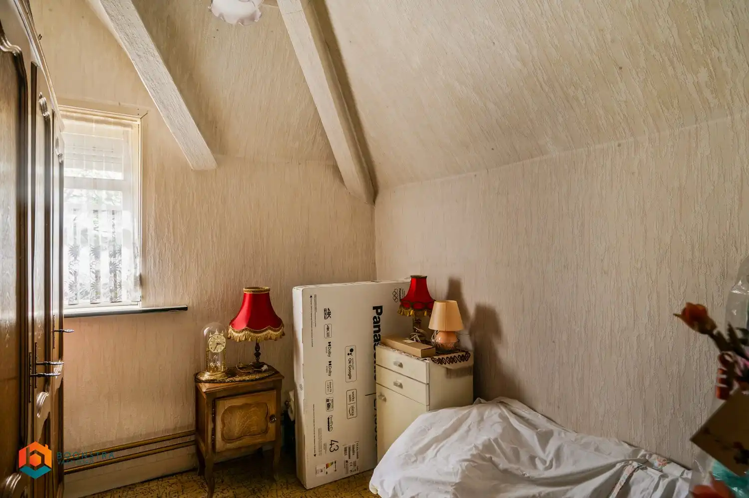 Te renoveren woning op toplocatie te Putte foto 11