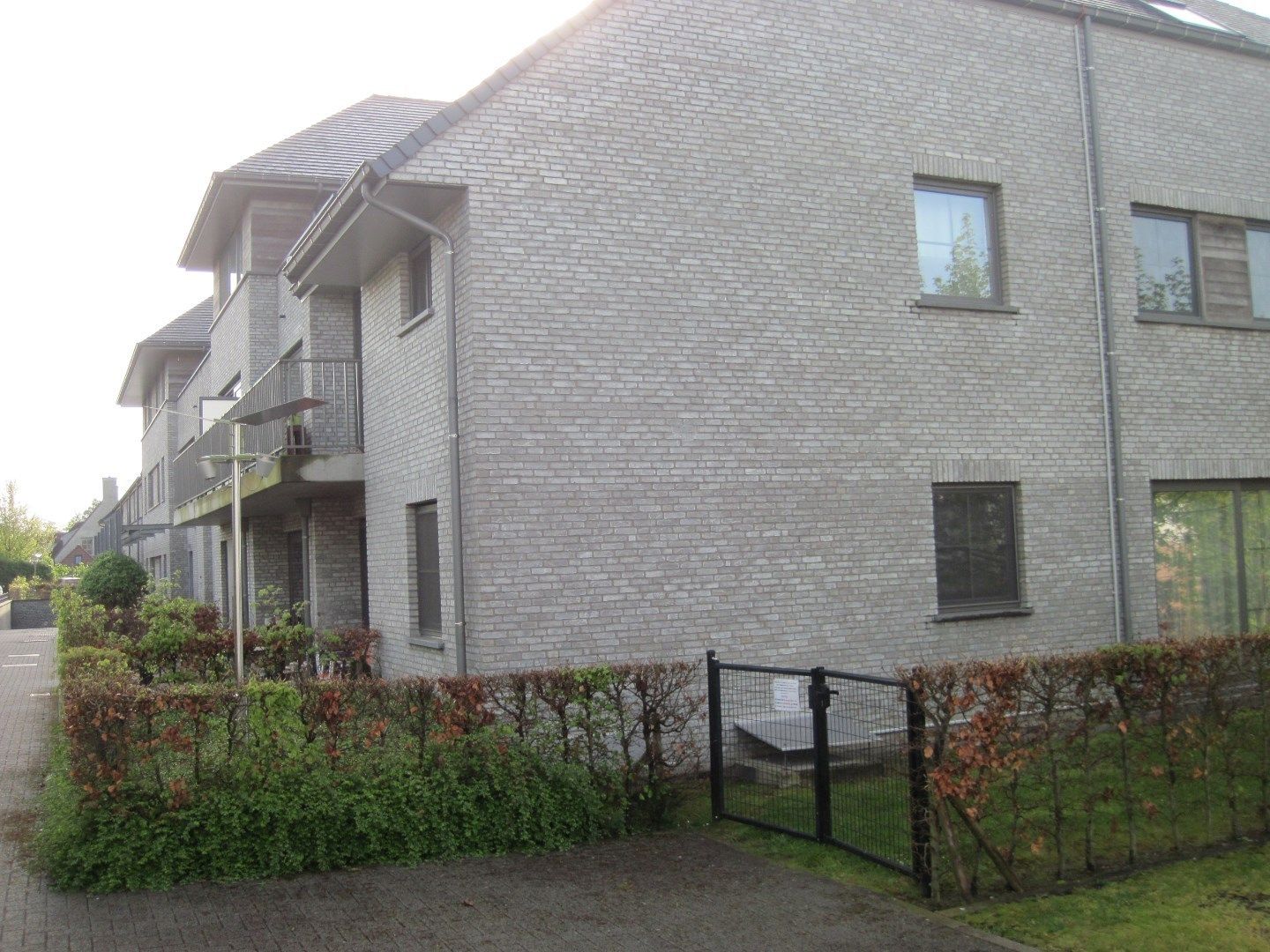 Hedendaags 2-slpk-appartement met groot terras foto 2