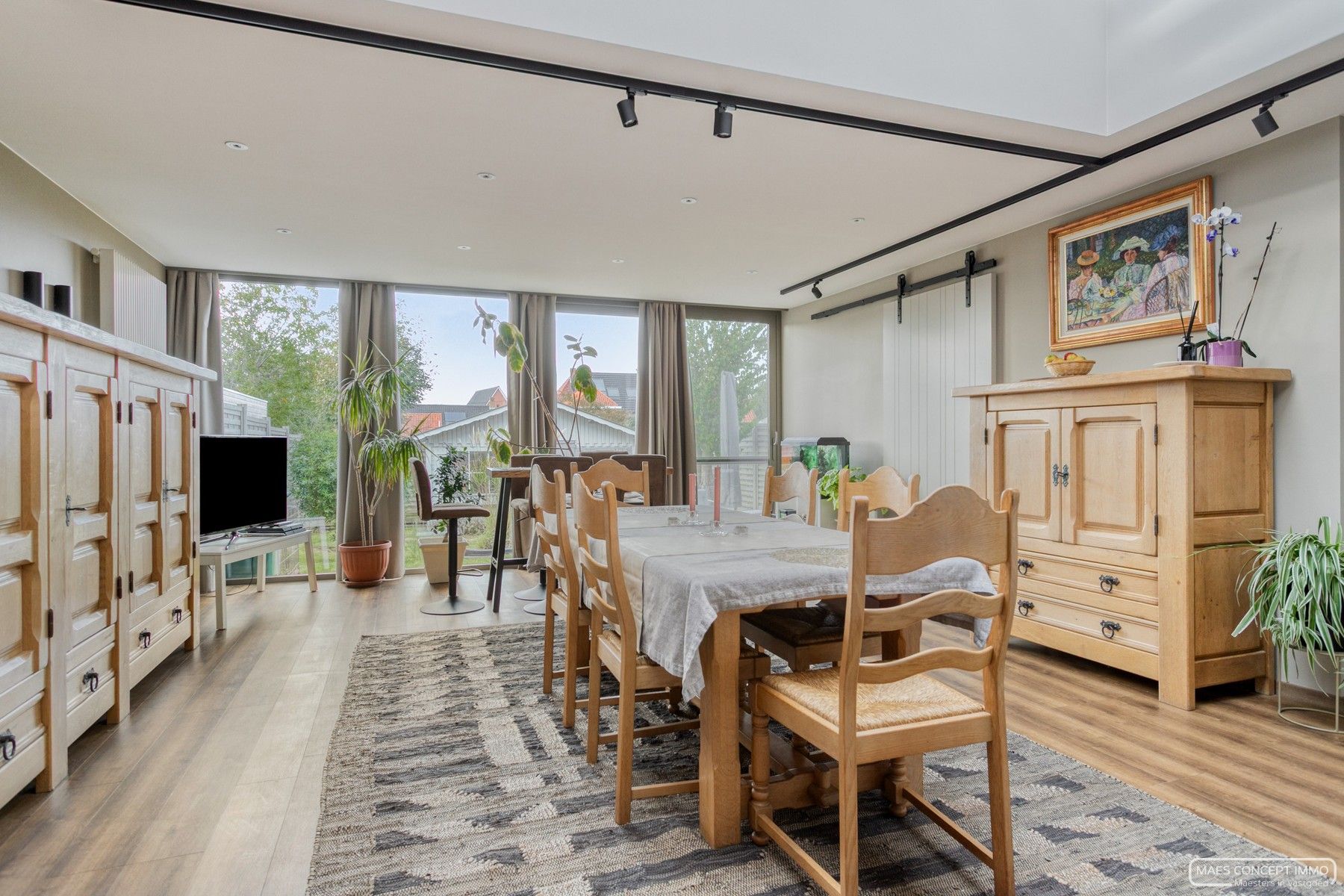Gerenoveerde woning te koop te Vichte foto 2