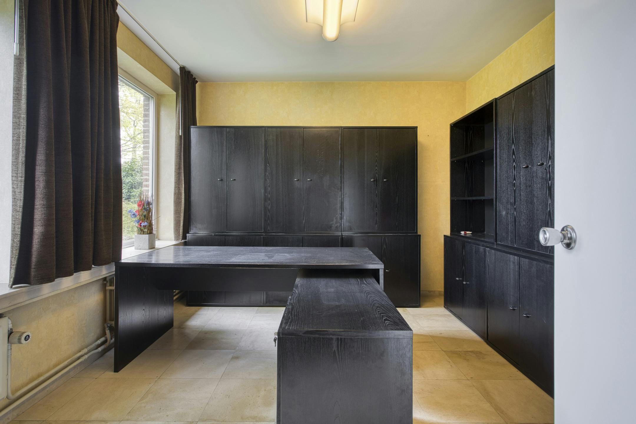 Vrijstaand huis met praktijkmogelijkheid te Sint-Kruis foto 7