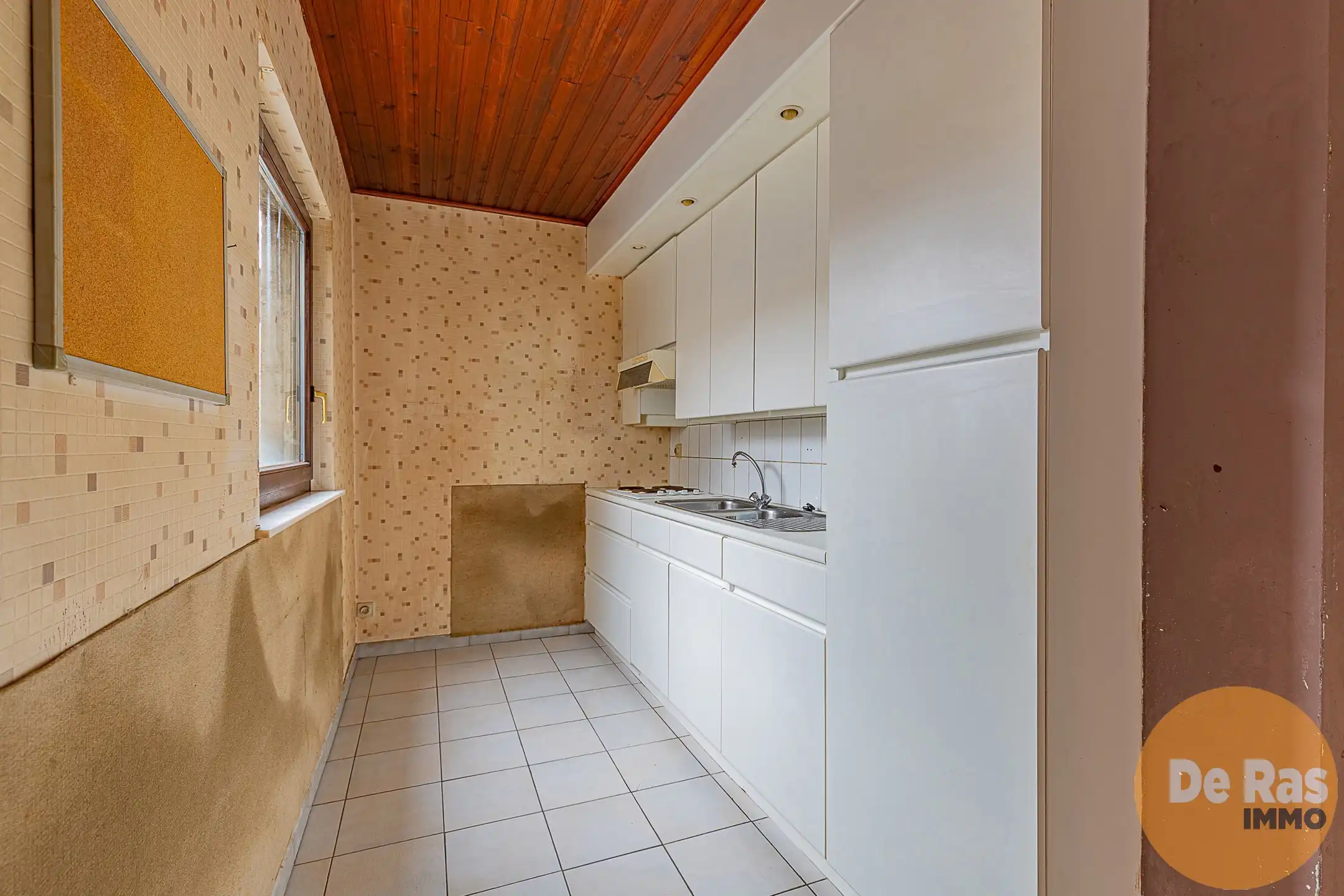 LEDE Centraal gelegen renovatiewoning met terras foto 13