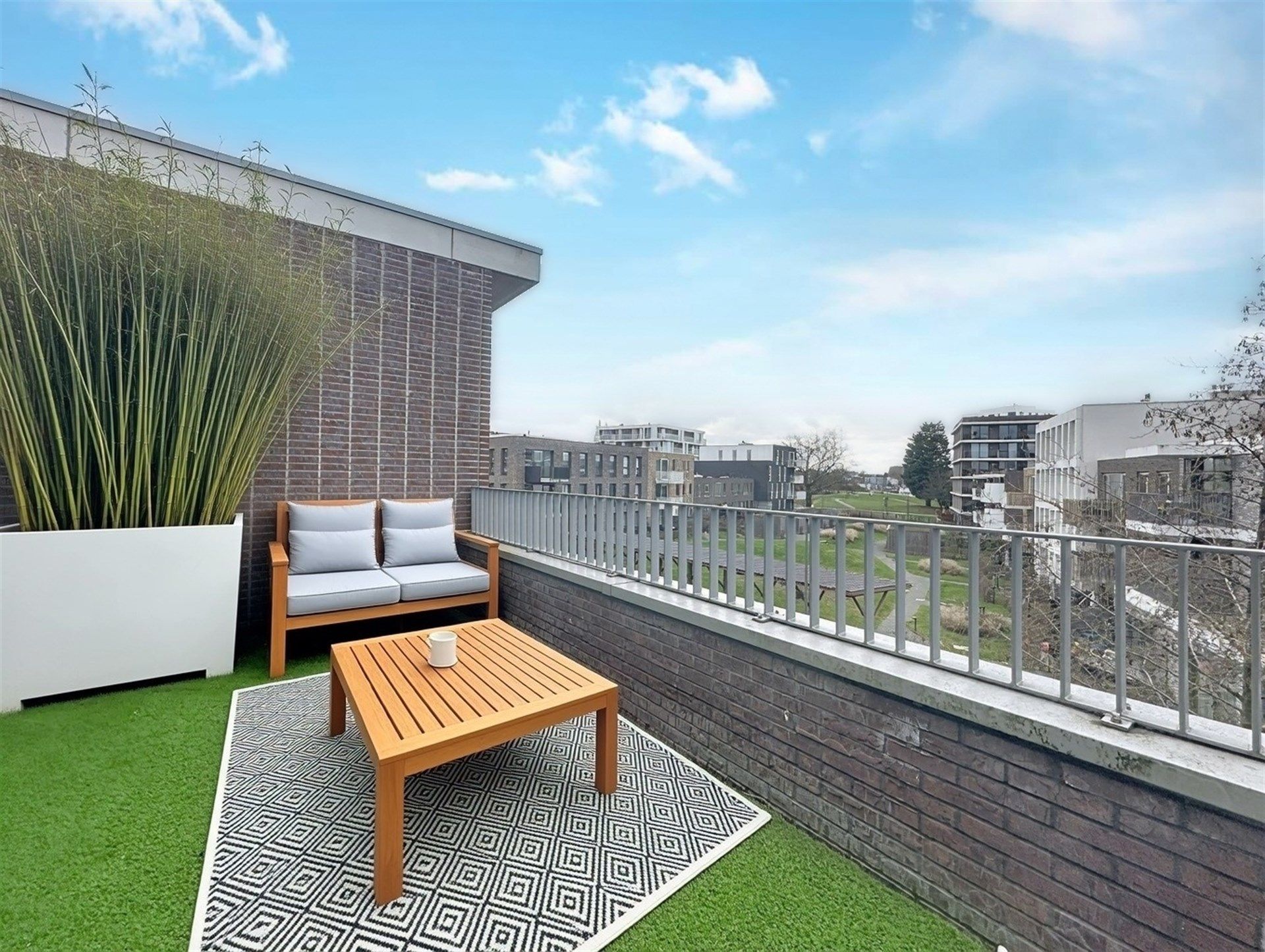 Recente woning met 4 slk en autostaanplaats op toplocatie foto 19