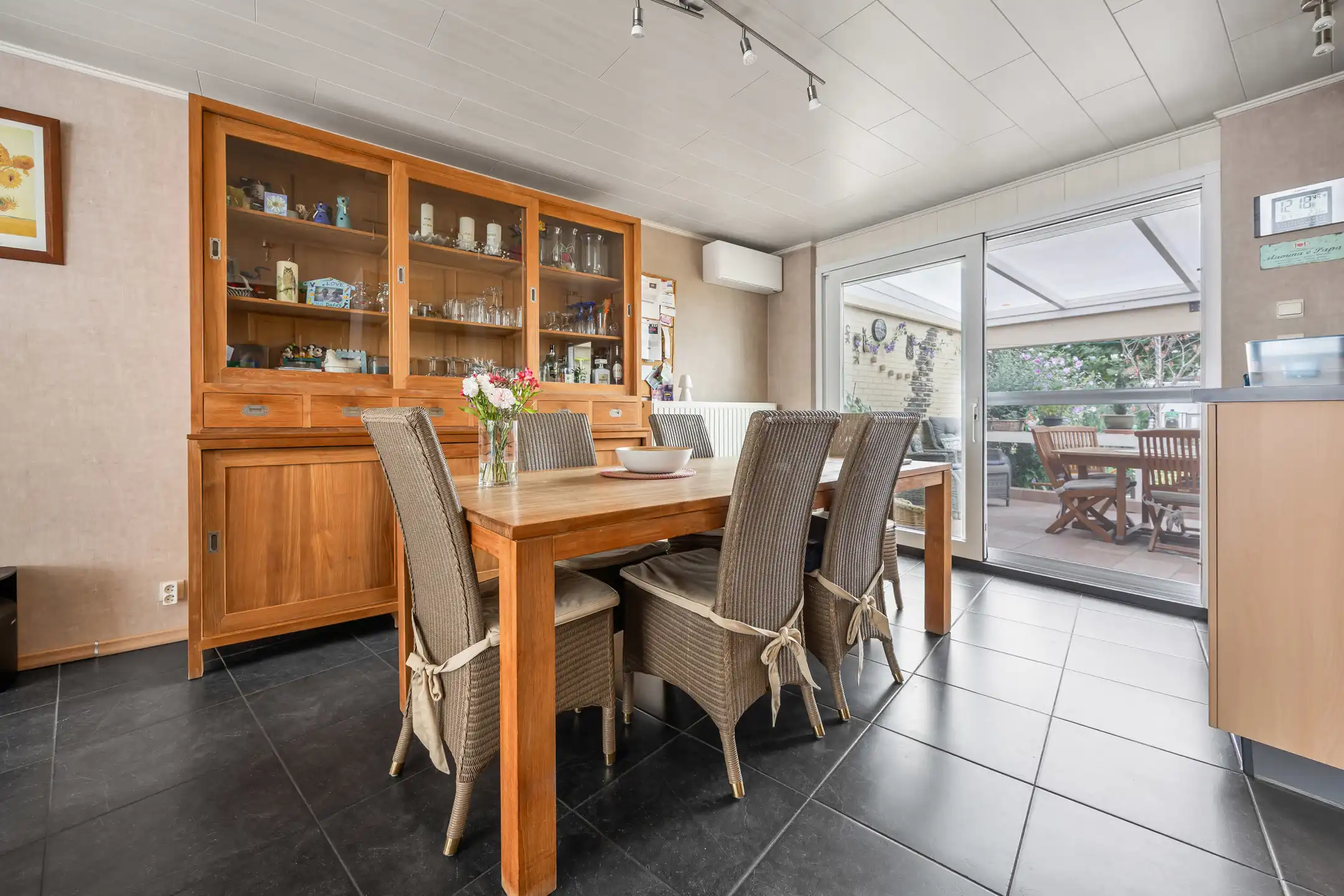 goed verzorgde woning met 3 slaapkamers , garage en terras foto 9