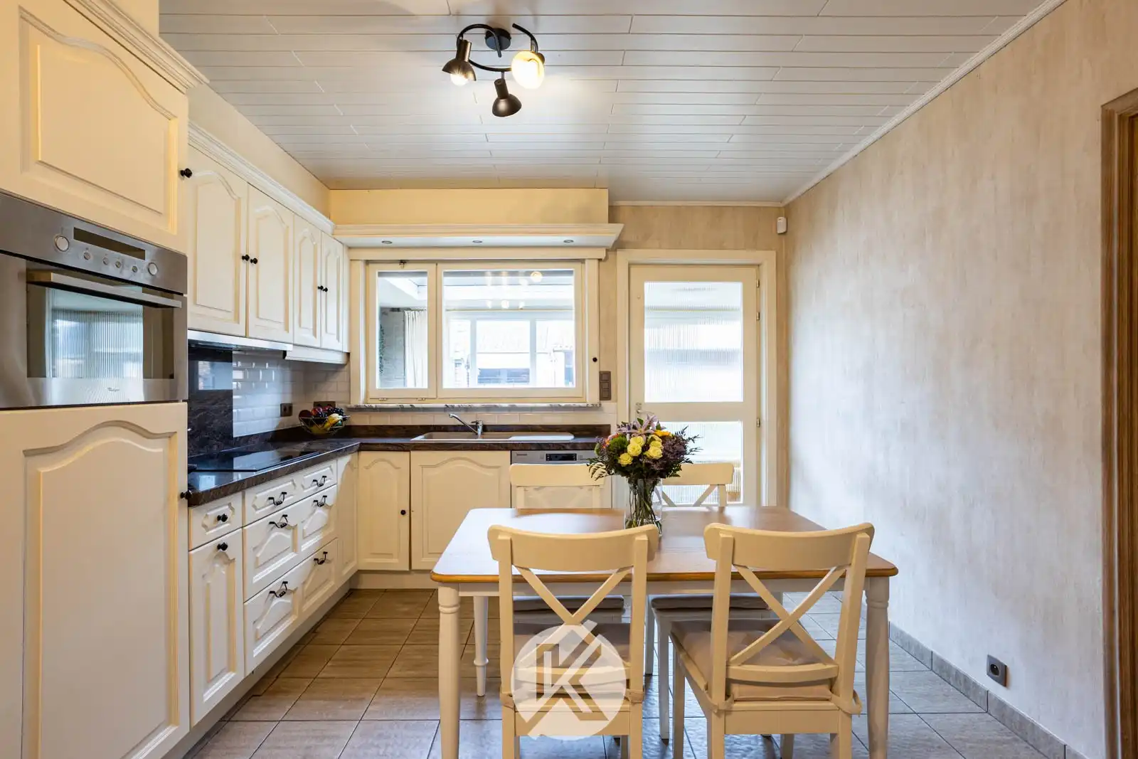 Vrijstaande woning op strategische locatie foto 10