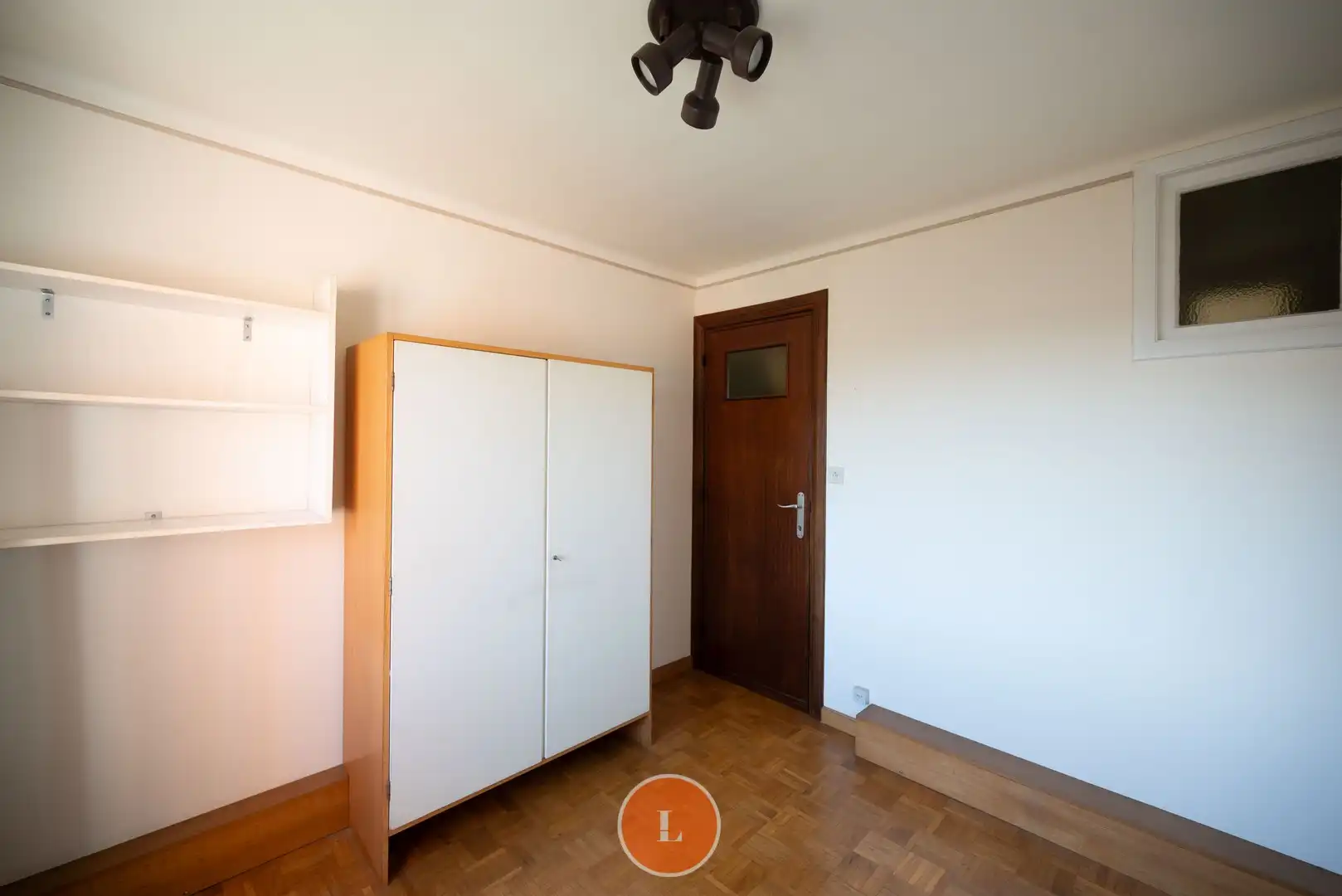 Op te frissen woning vlakbij het centrum van Wevelgem! foto 15