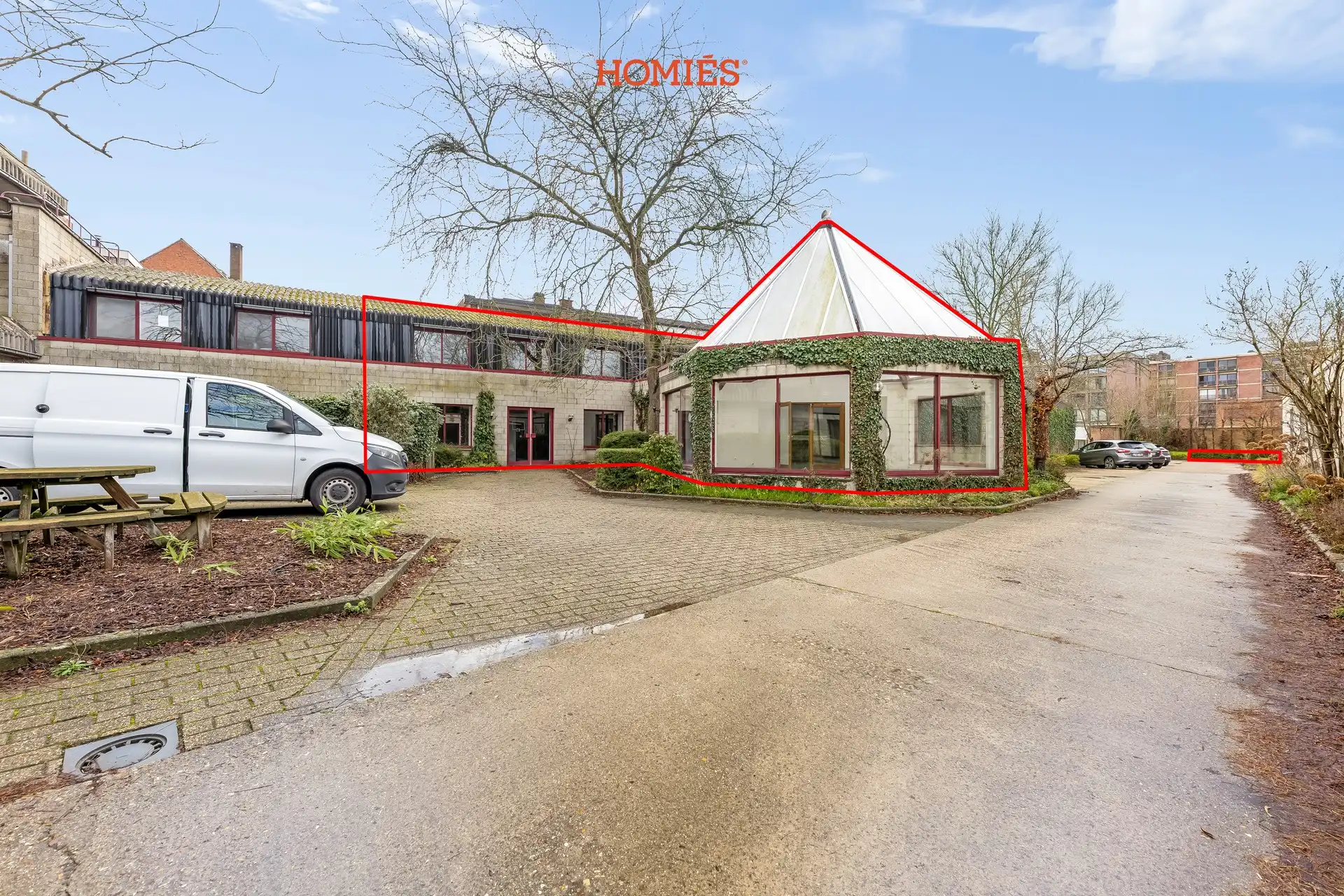 Veelzijdig handelspand met 9 parkeerplaatsen op toplocatie foto 5