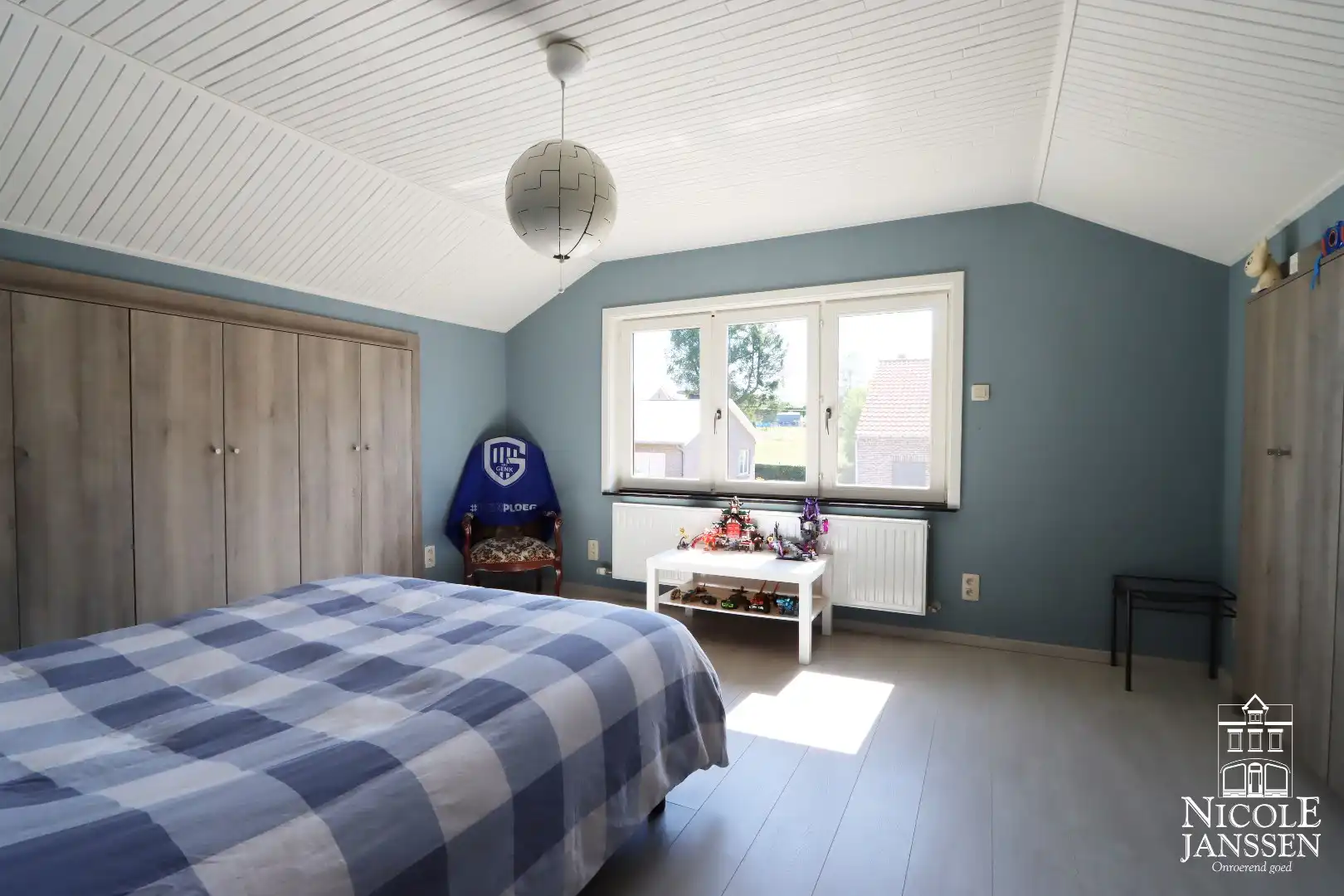 Compleet gerenoveerde charmante gezinswoning met tuin foto 19