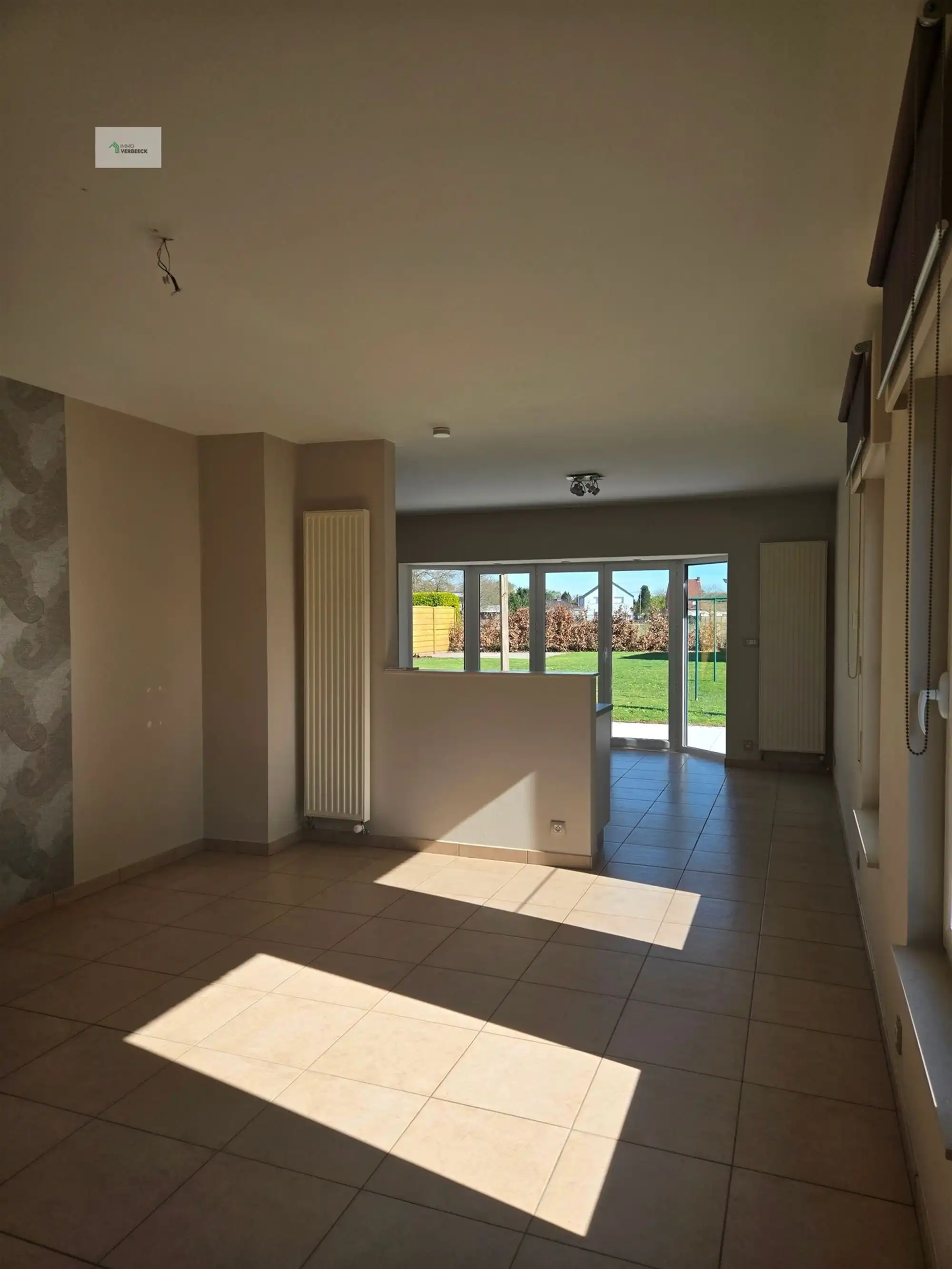 Ruime Woning met 3 Slaapkamers in Bale foto 22