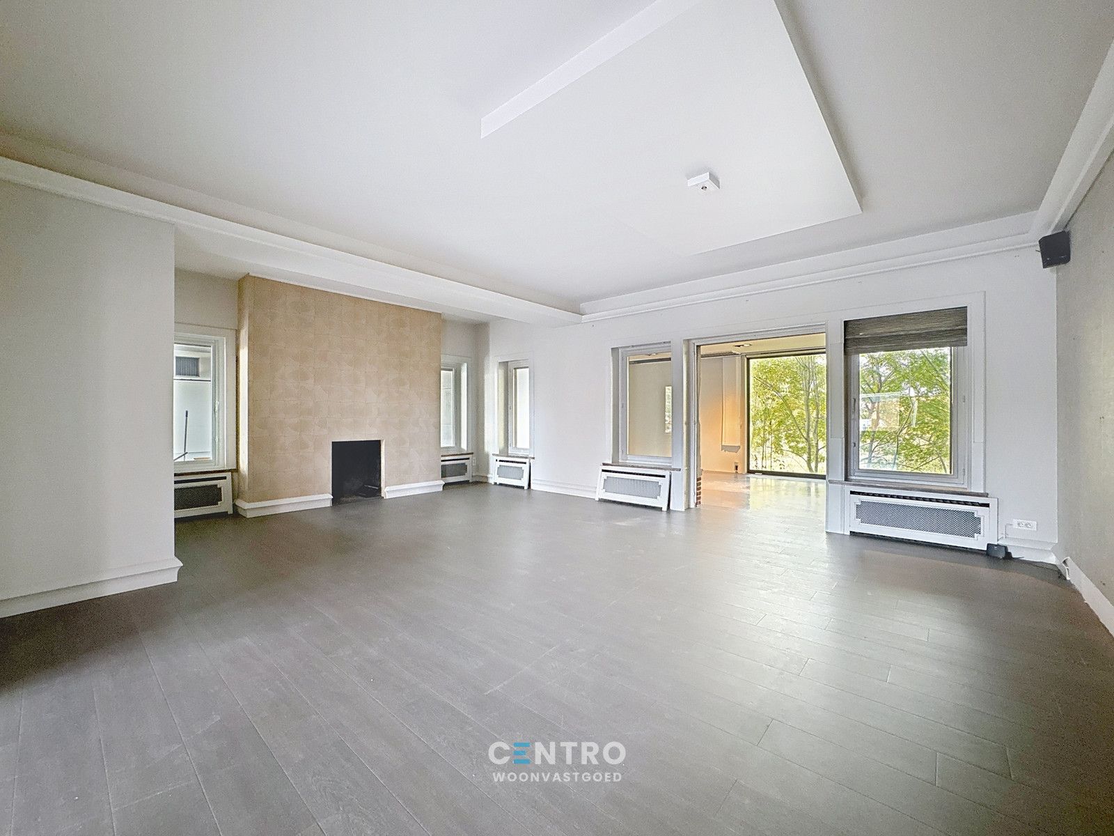 VILLA met handelsruimte op COMMERCIËLE ligging! foto 5