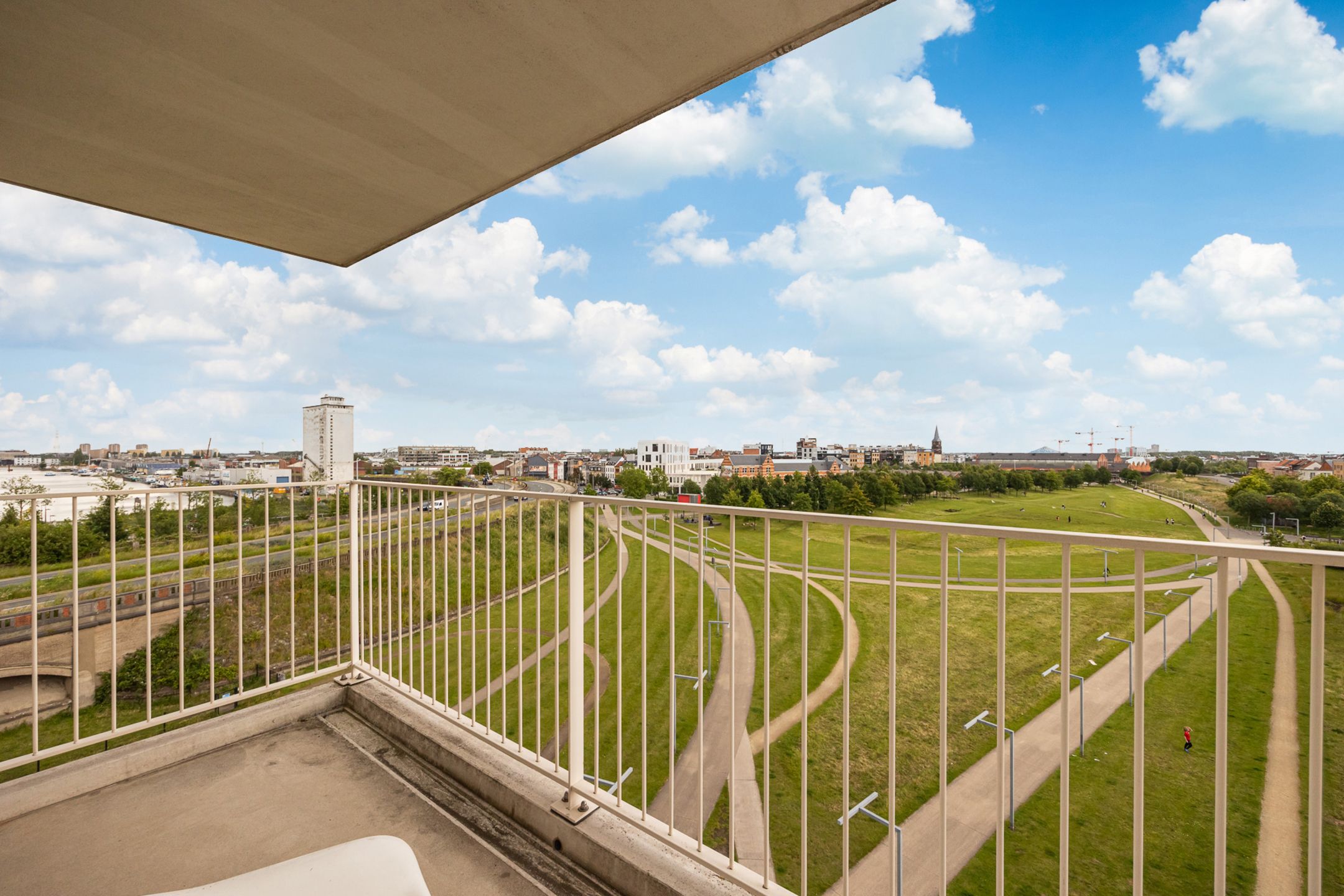 Hoekappartement met zicht op park Spoor Noord foto 9