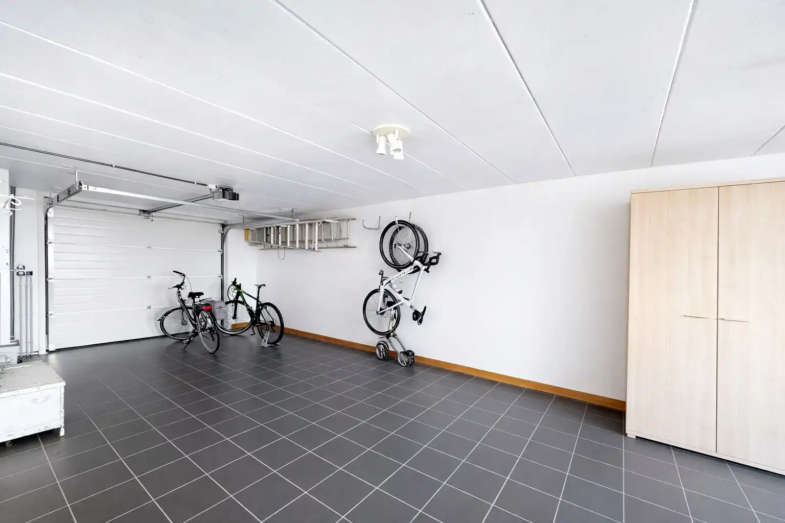 Grote woning met garage en tuin te Knokke  foto 26