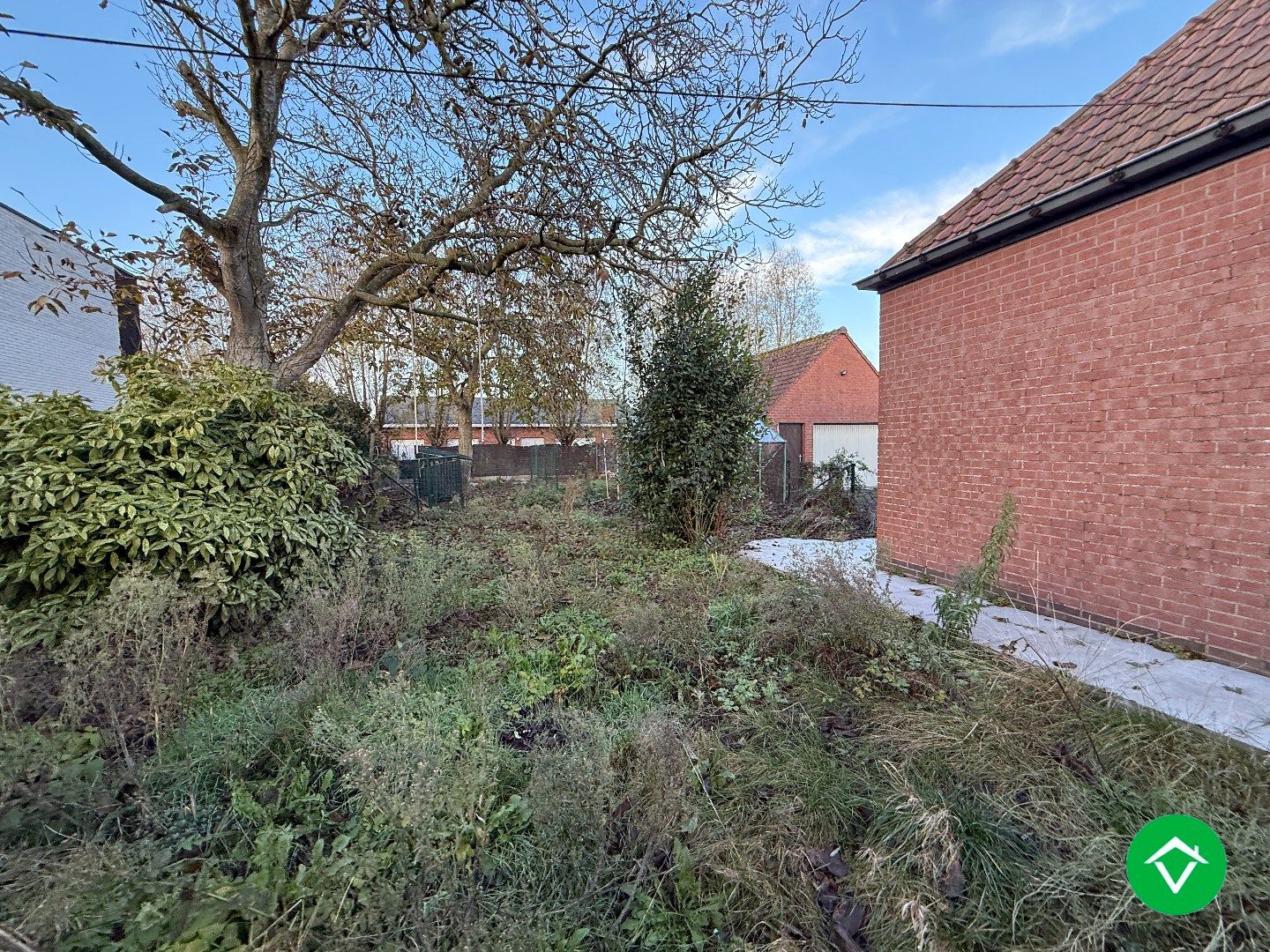 Rustig gelegen halfopen bebouwing met 3 slaapkamers, tuin en garage met uitweg! foto 16