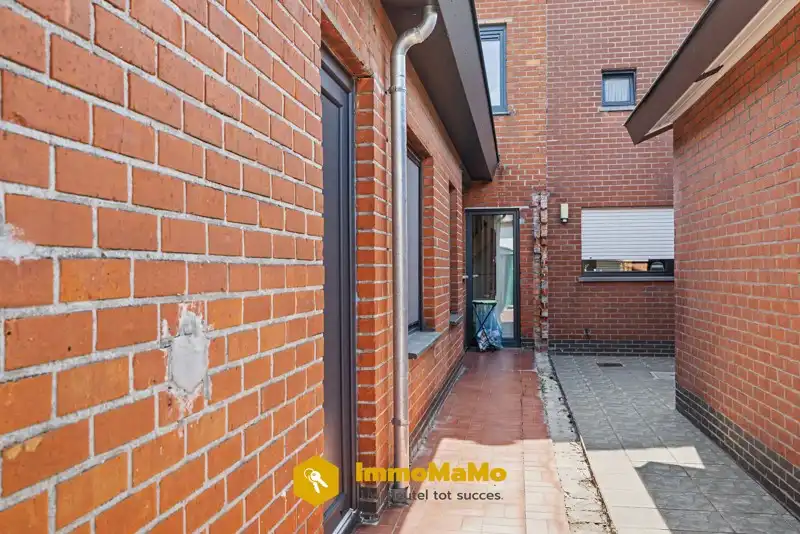 GEZINSWONING MET 3 SLAAPKAMERS EN DRESSING IN WACHTEBEKE TE KOOP foto 30