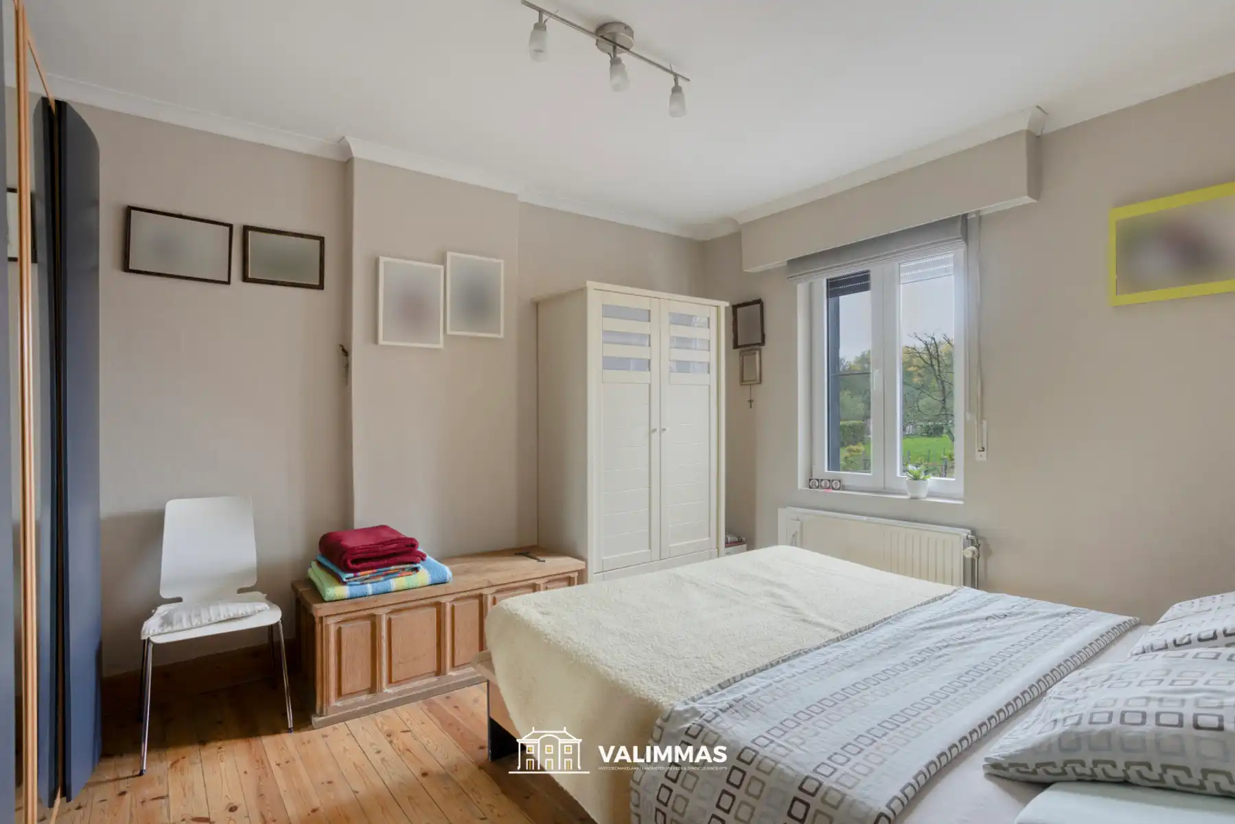 Prachtig gelegen gerenoveerde driegevelwoning met grote tuin foto 11