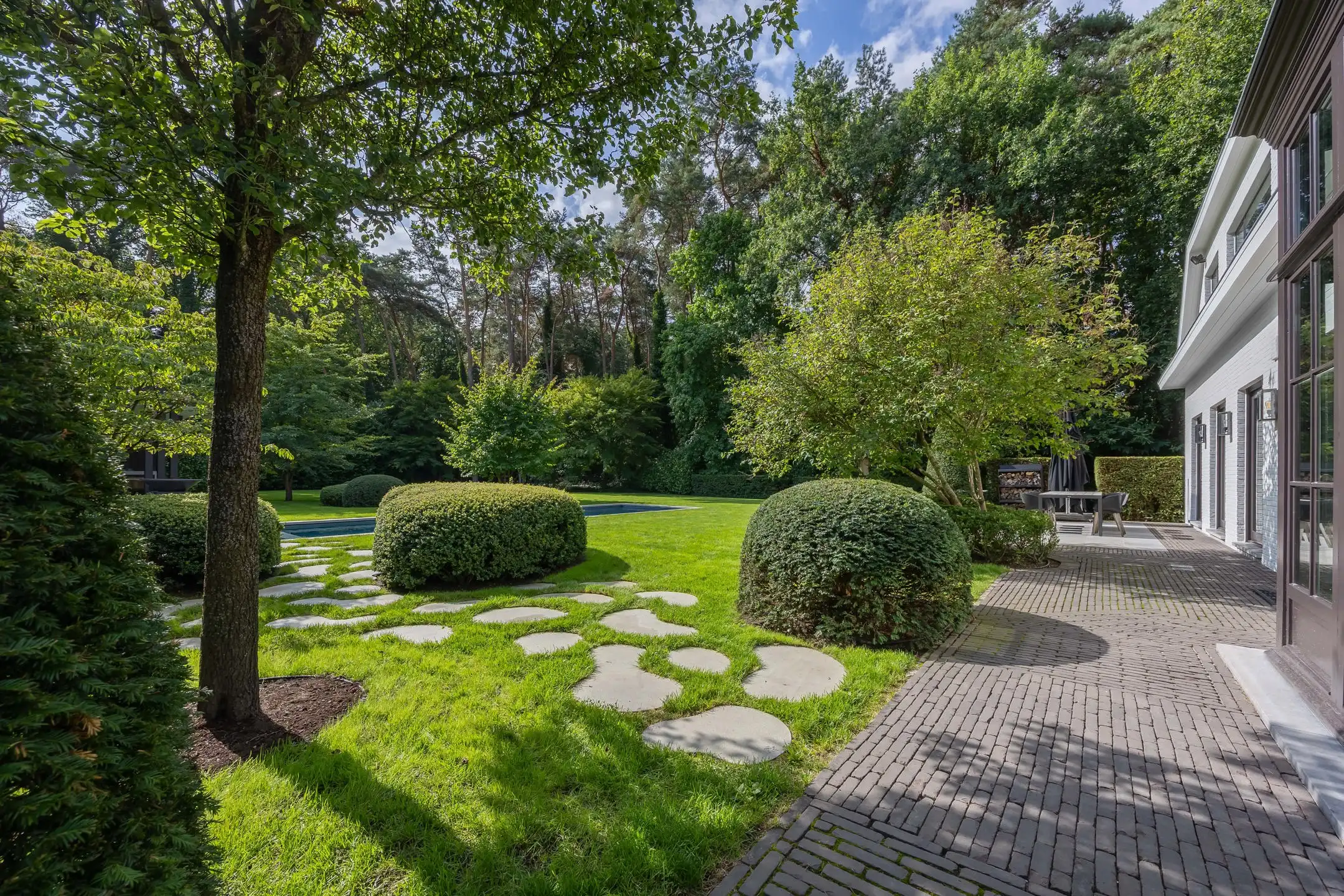 Tijdloze Vlassak-Verhulst-villa aan het Driehoeksbos foto 3