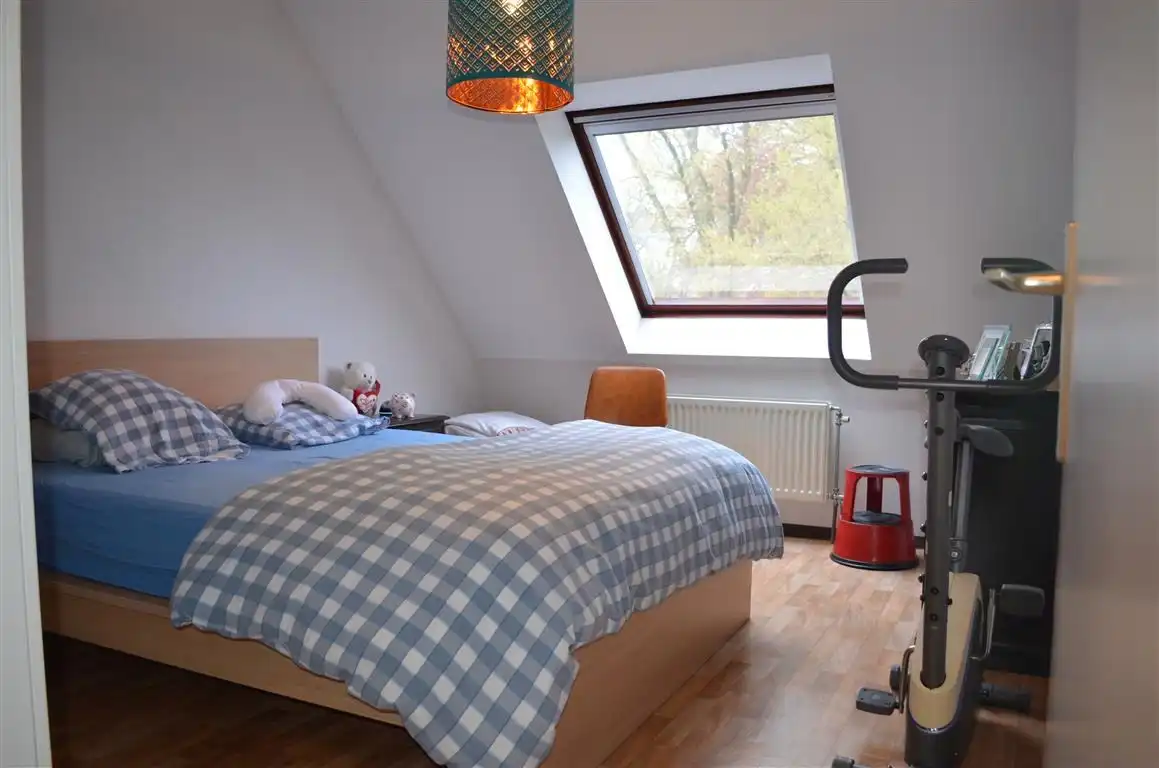 Ruim appartement met twee slpk's, terras en garage in centrum Beverlo foto 11