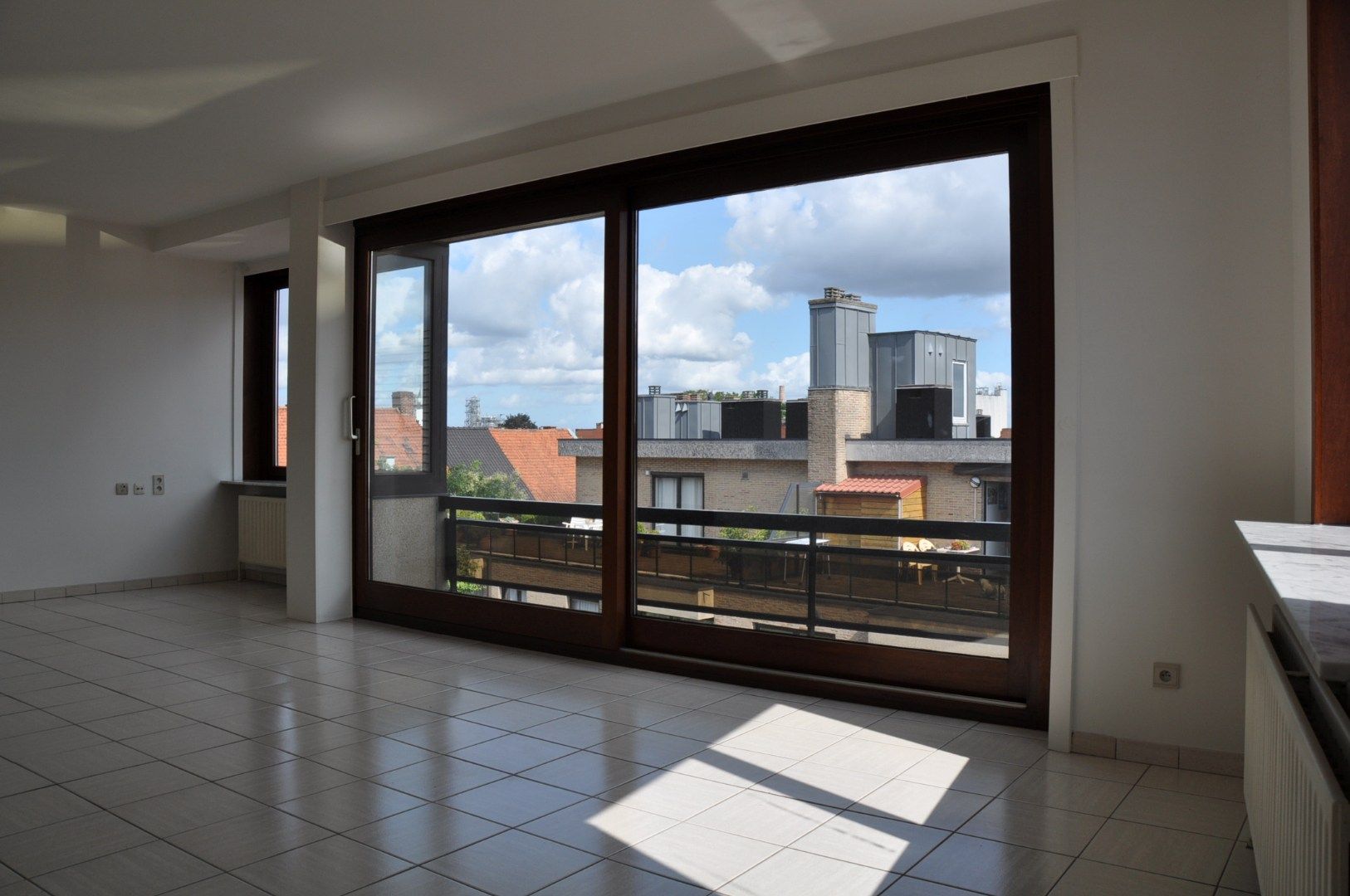 Ruim en verzorgd appartement met twee slaapkamers - centrale ligging. foto 4