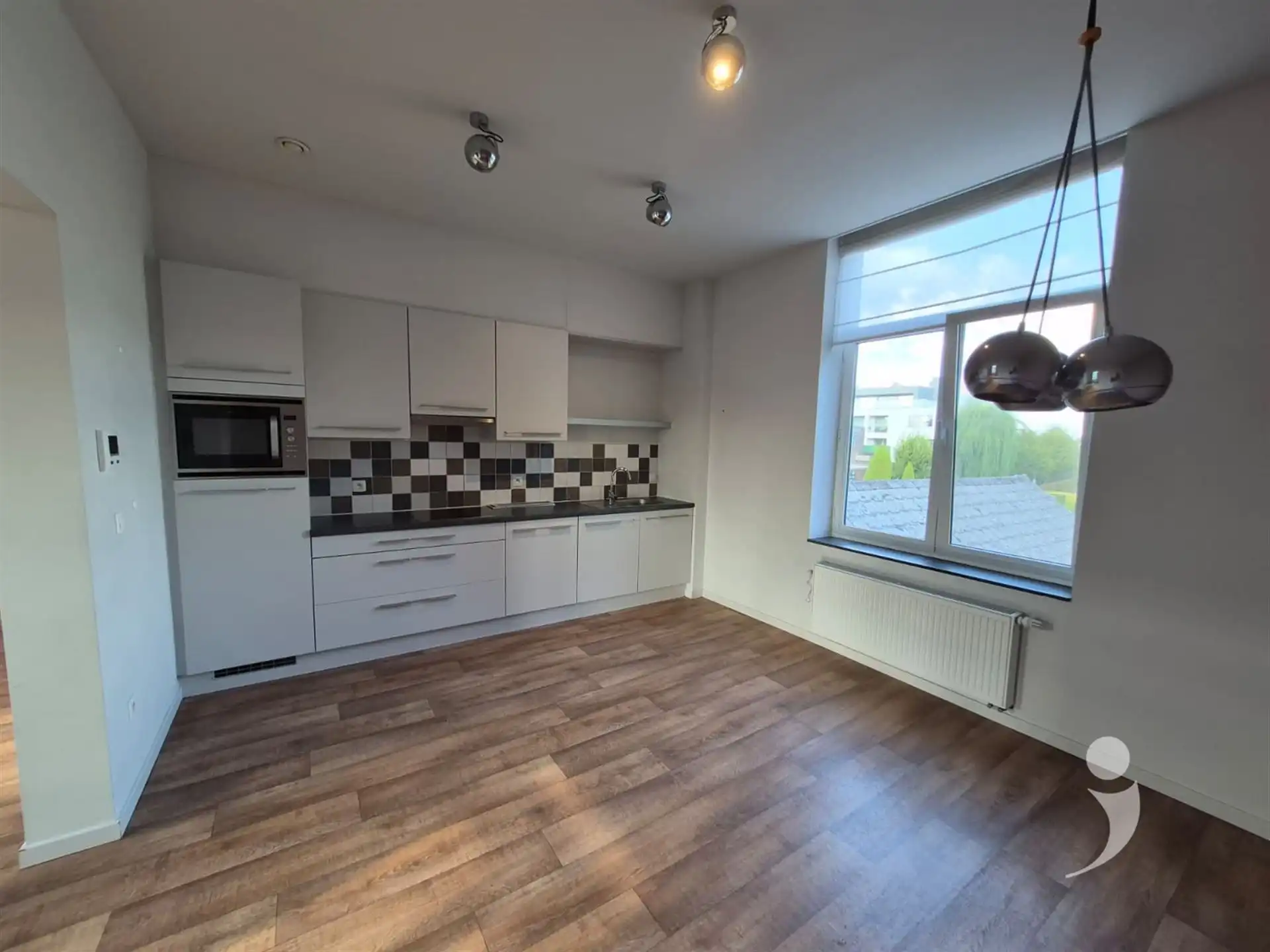 appartement met tuin en staanplaats voor de wagen foto 5
