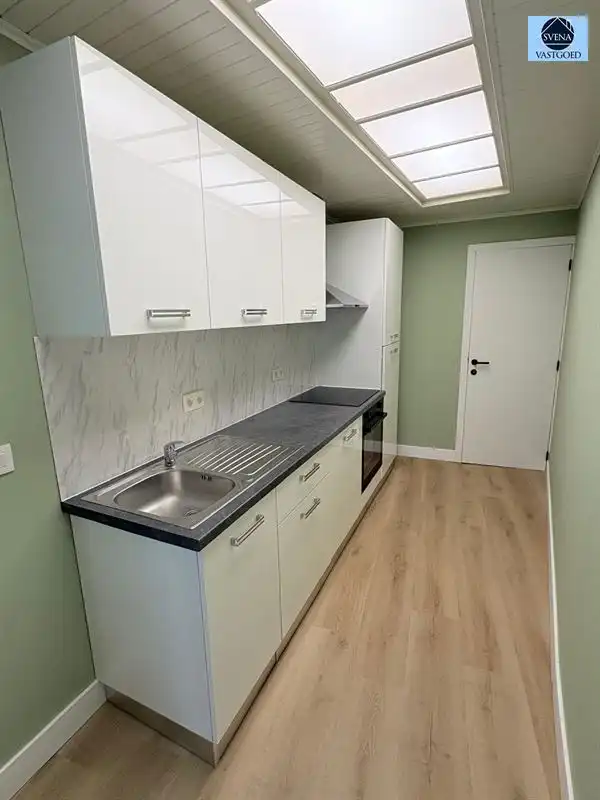PRACHTIGE, ZEER RUIME WONING MET 5 SLAAPKAMERS foto 6