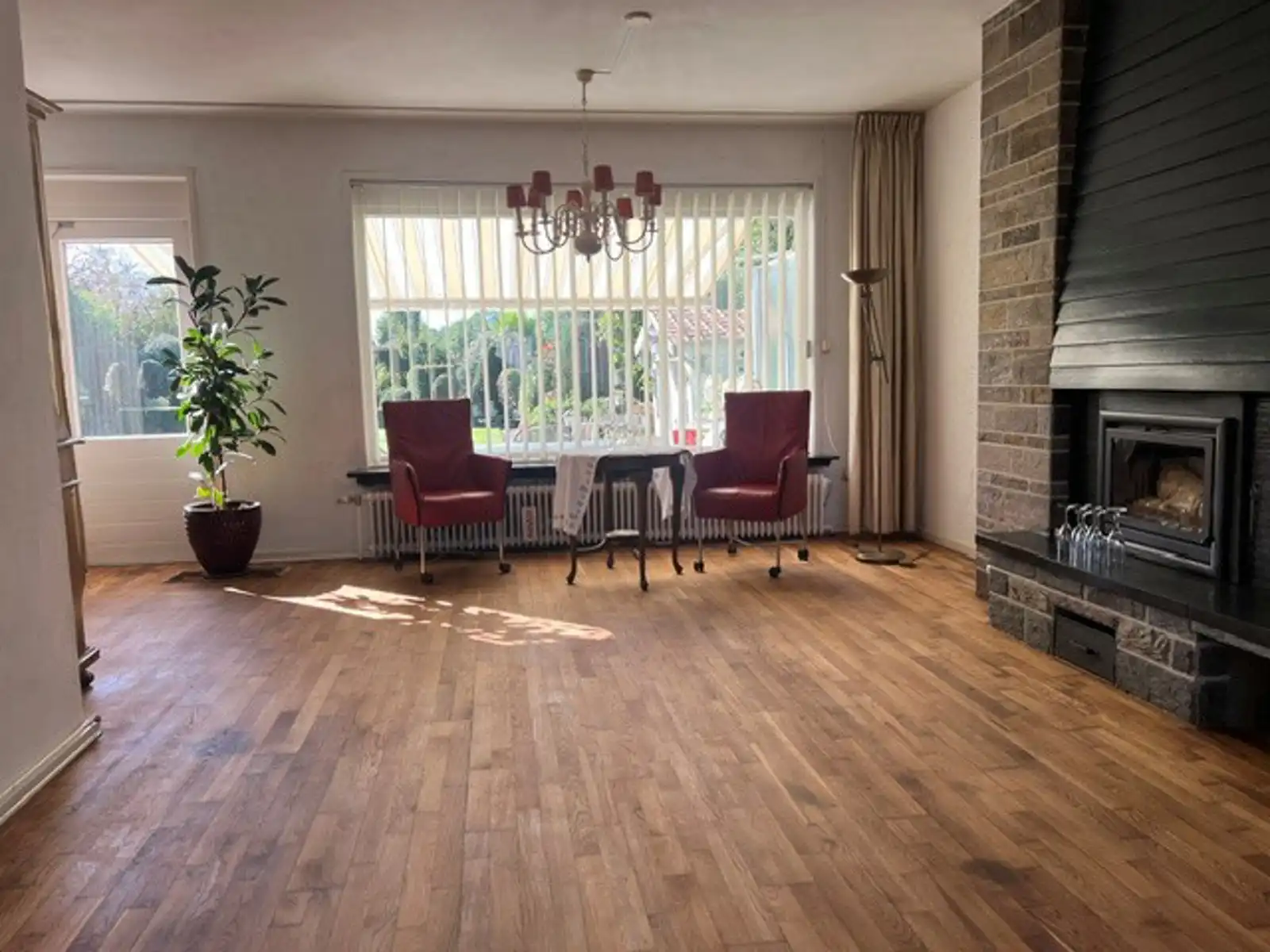 CHARMANTE WONING IN EEN GROENE OASE foto 7