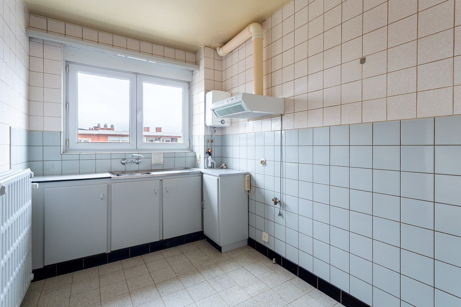 Ruim, licht appartement met 2 slaapkamers en terras foto 7