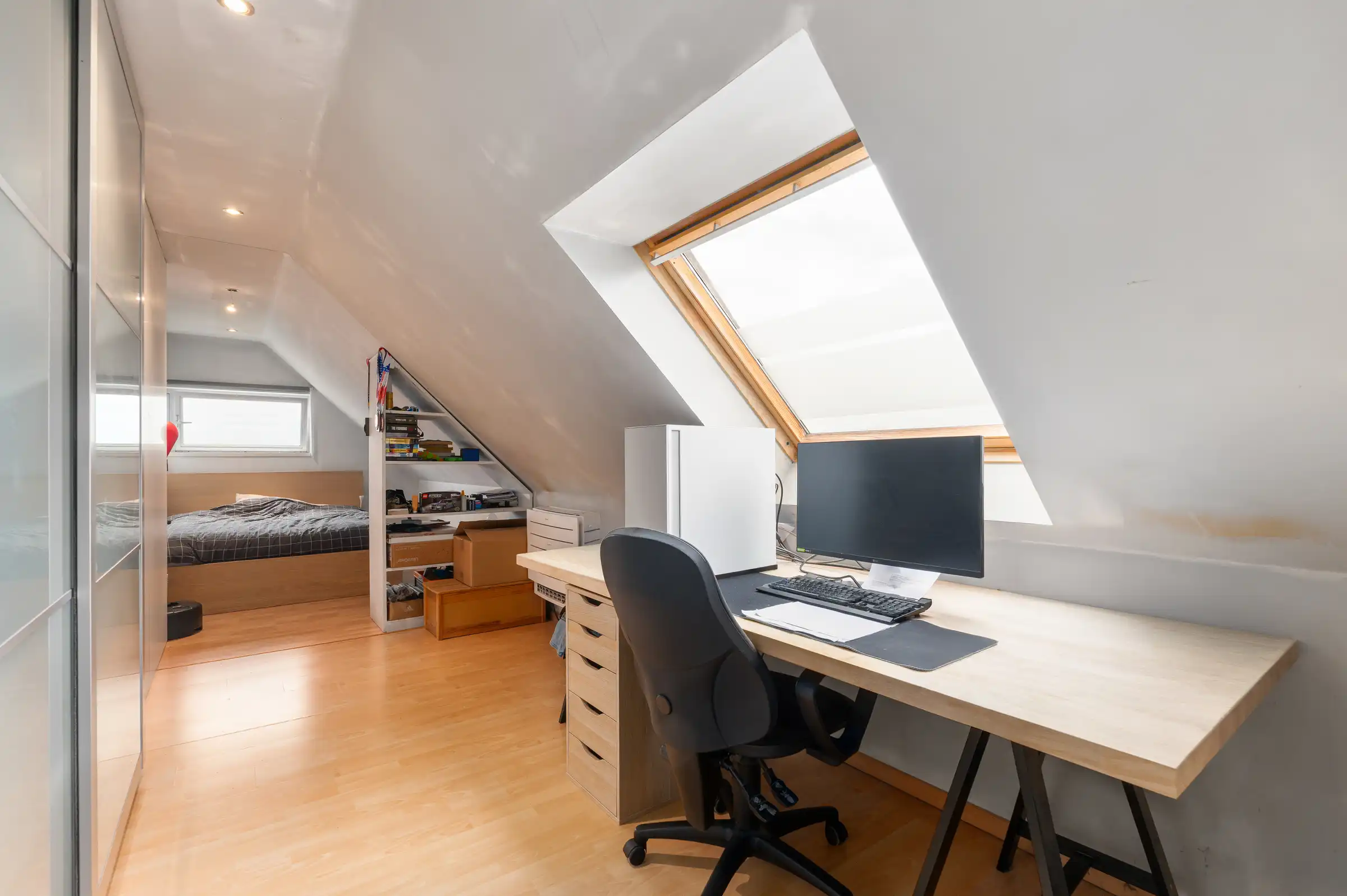 Ruime woning met 4 slaapkamers en weiland in Brakel foto 13