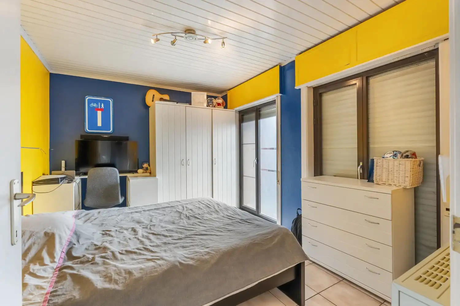 Halfopen gezinswoning met 3 slaapkamers, kelder en aangename tuin in Nieuwerkerken foto 19