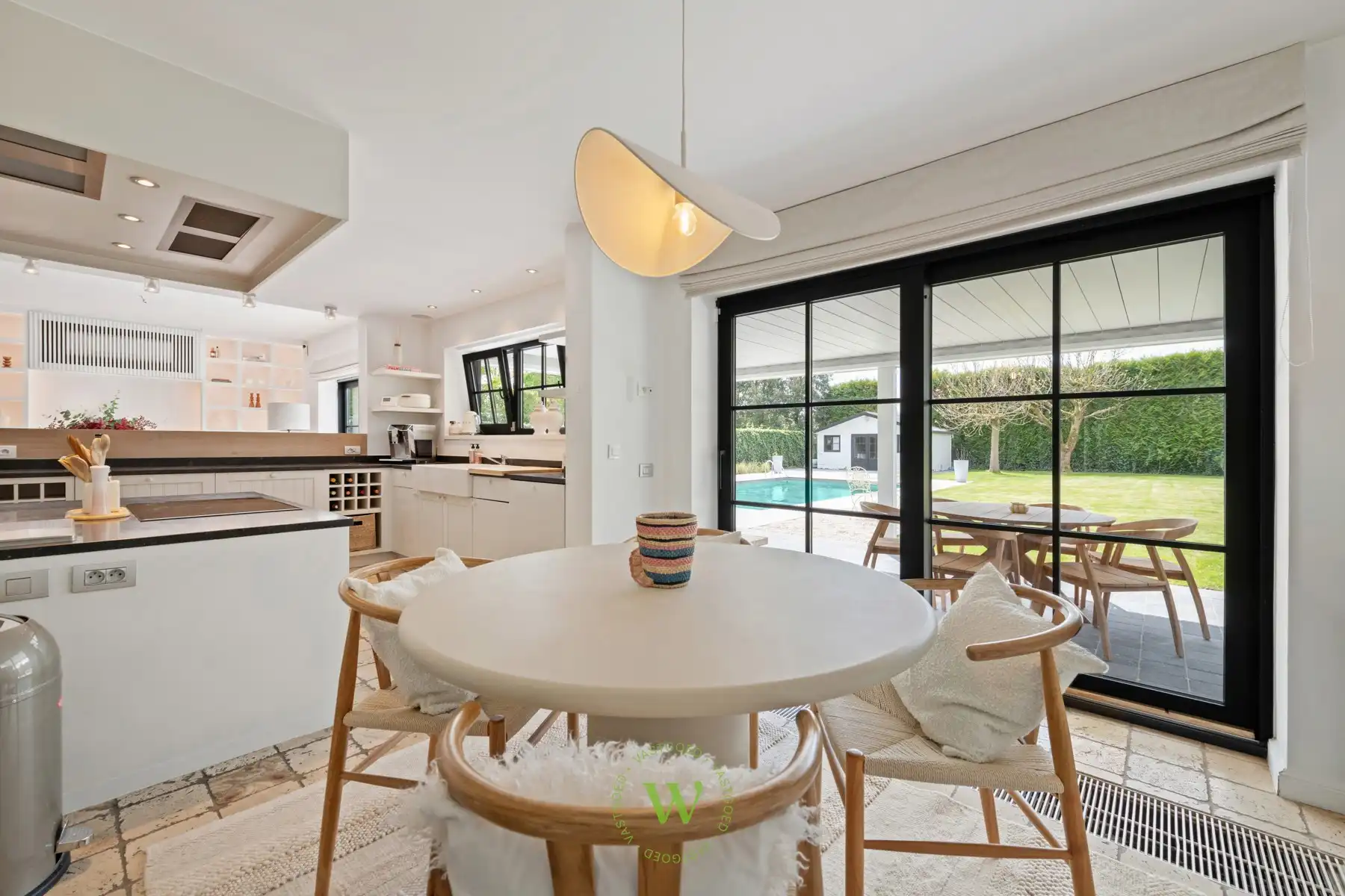 Stijlvolle villa met zwembad in Rodenburg foto 14