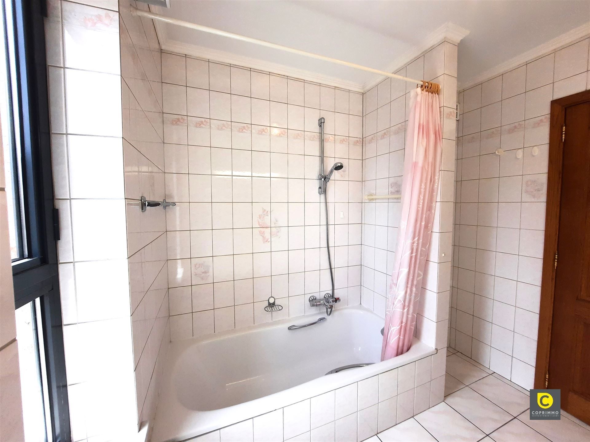 Appartement met 2 slk + T foto 22