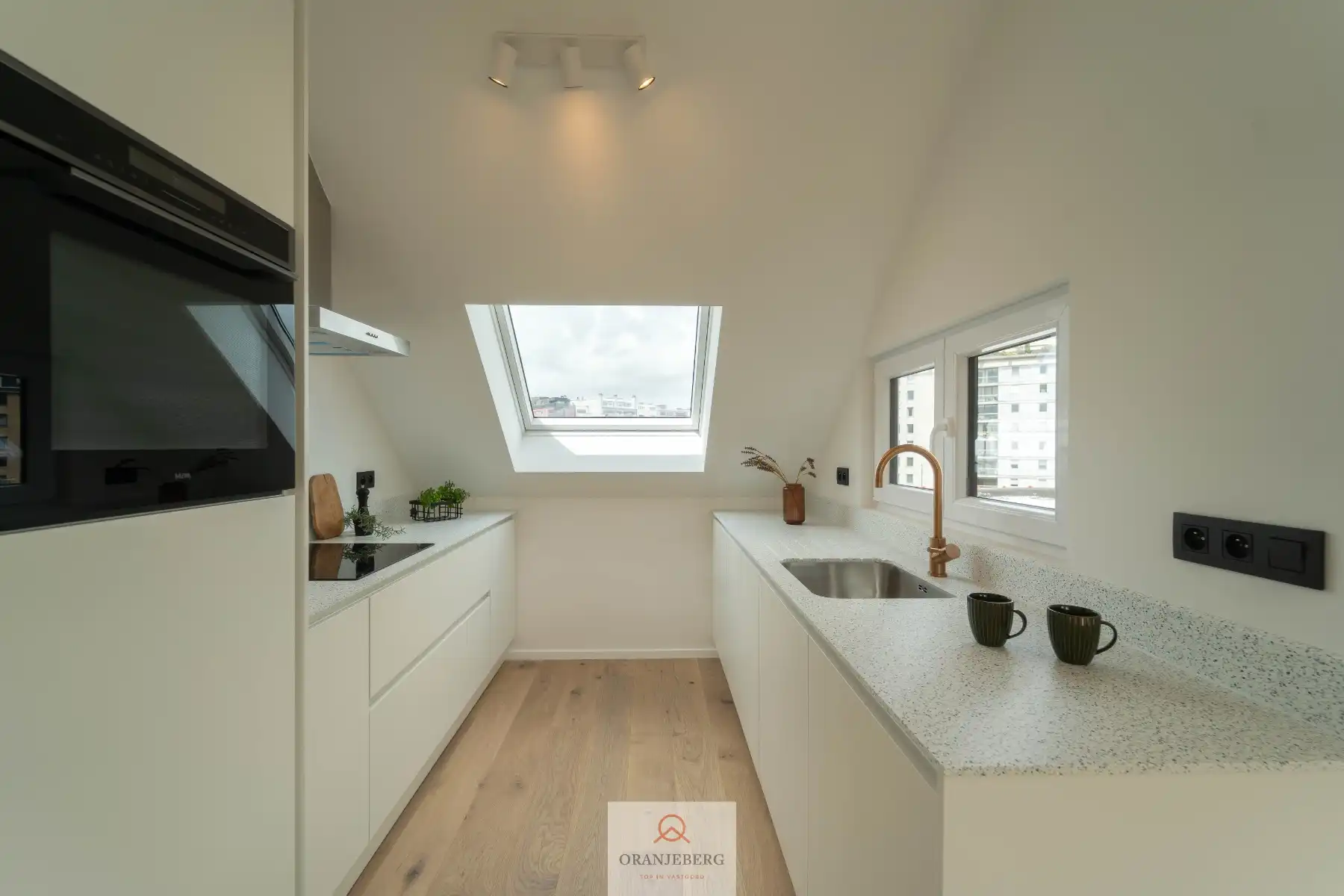 Gerenoveerd duplex-appartement (116 m²) met uitzicht op de Schelde + berging/garage foto 10