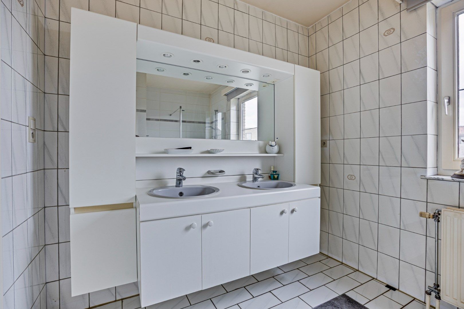 Ruim appartement met zicht op de middeleeuwse Wallen te Tongeren - Verkoop met lijfrente foto 21