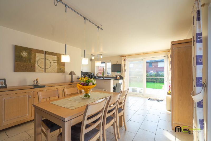 Perfect onderhouden halfopen woning te huur in Anzegem (Heirweg) foto 8