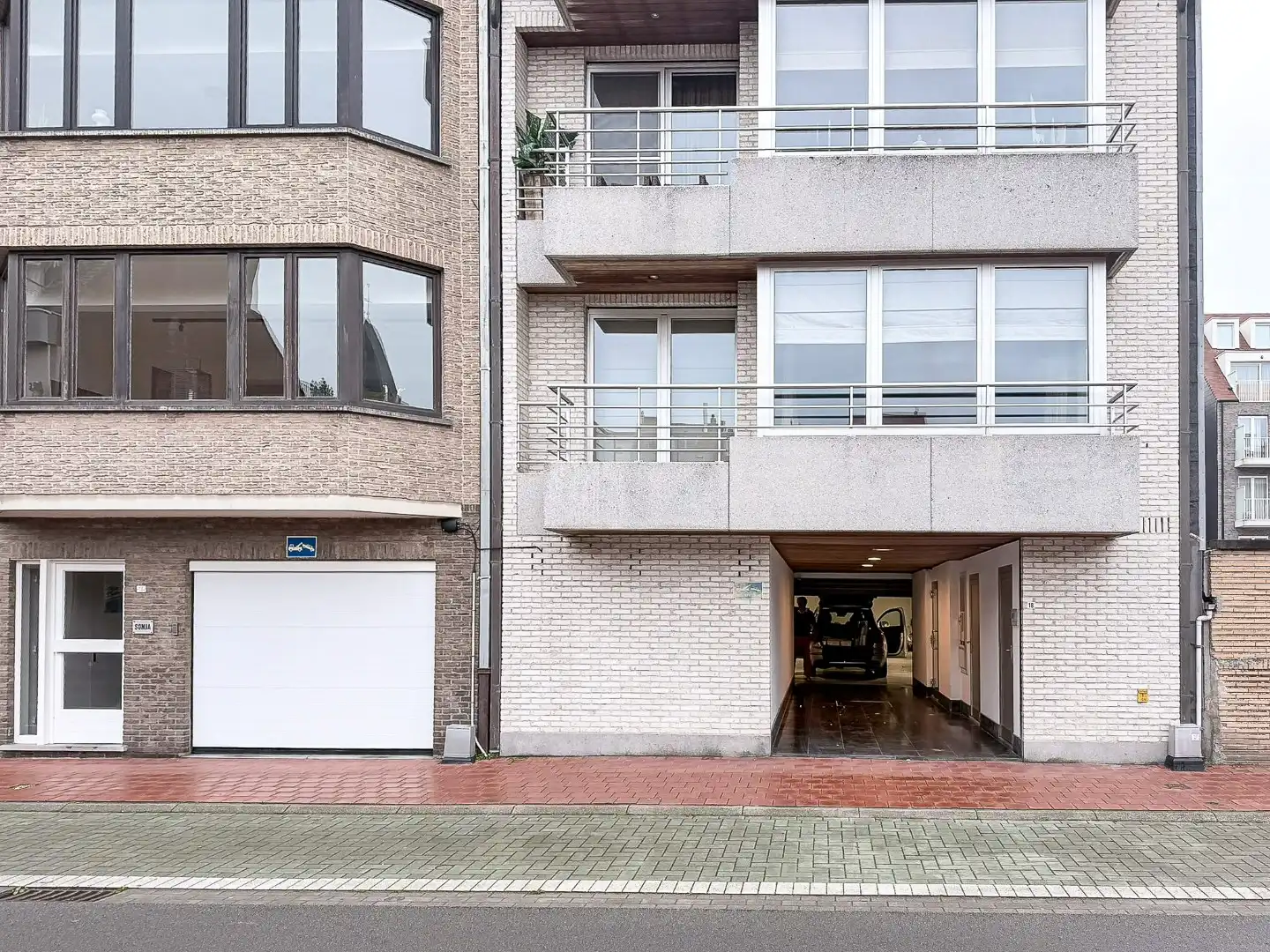 Garagebox te huur Jef Mennekenslaan 18 gelijkvloers foto 2