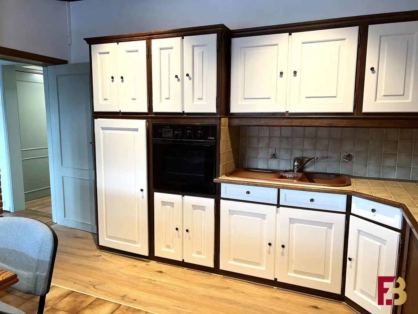 Kantoorruimte met woongedeelte nabij E40/E17/R4 foto 11