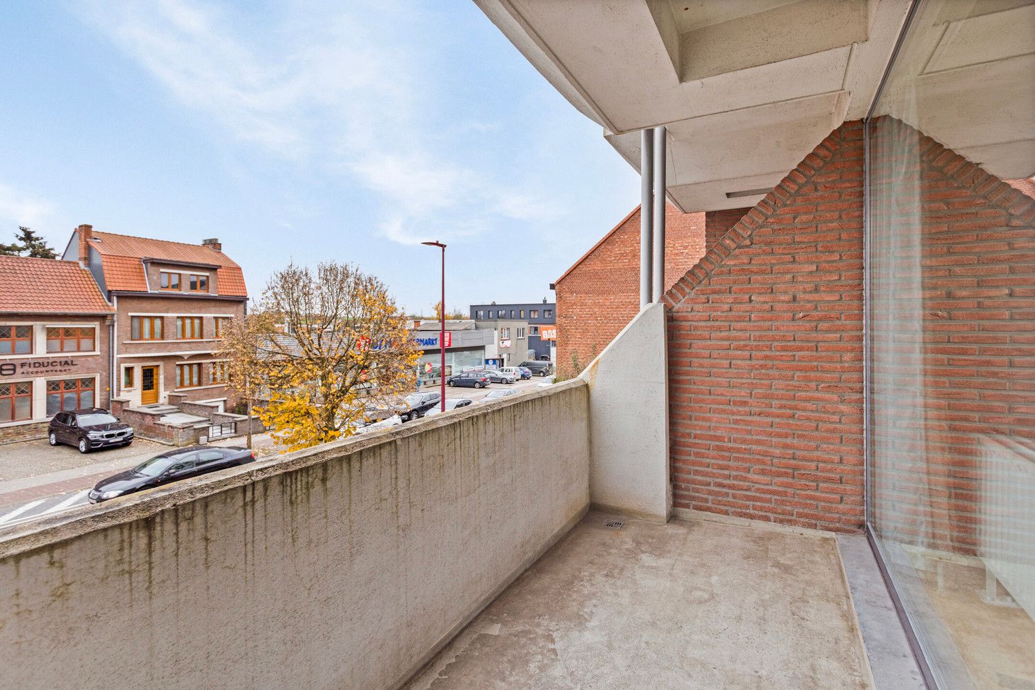 MOOI APPARTEMENT MET 2 SLPKS EN AUTOSTAANPLAATS TE DIEST! foto 6