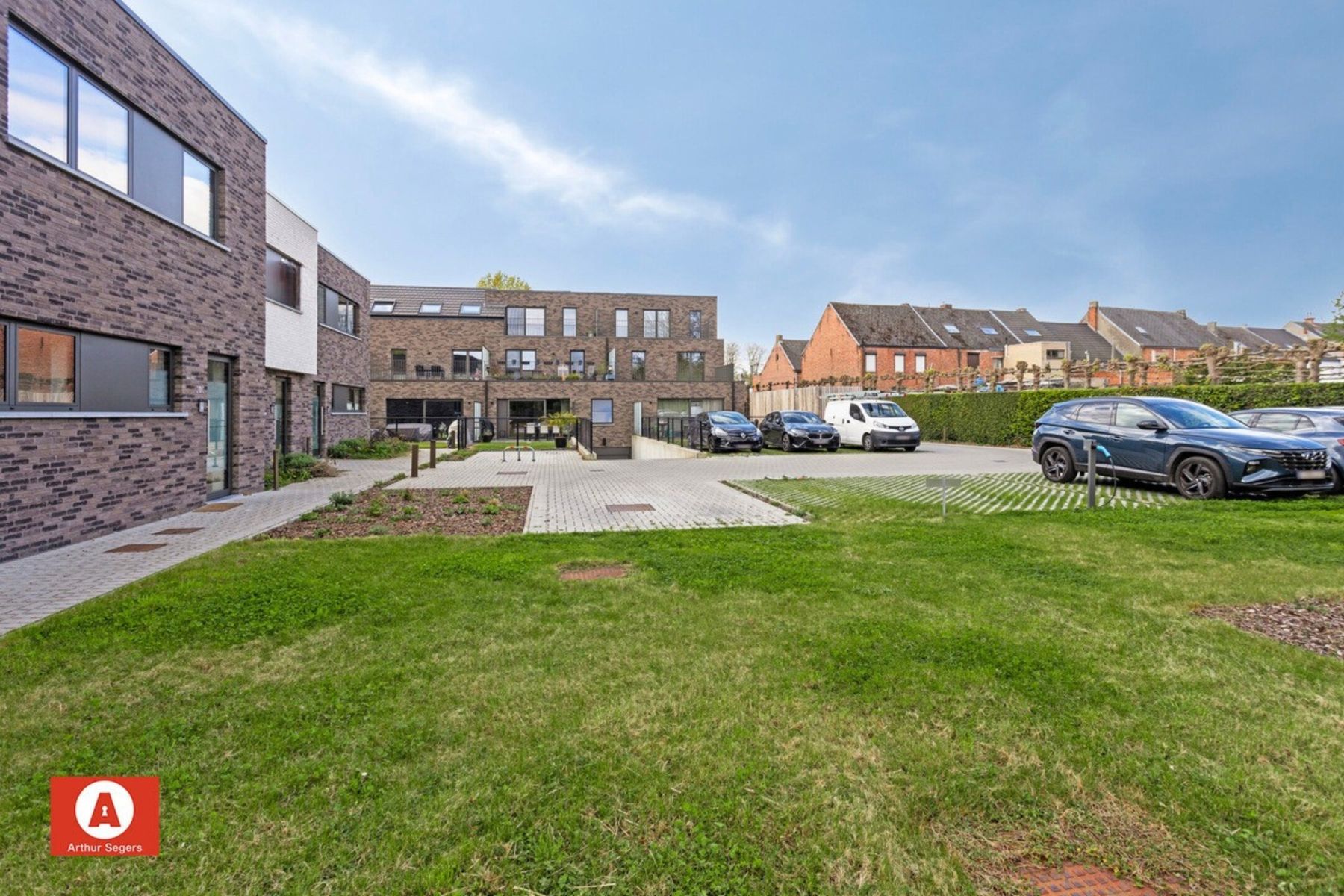 Recente BEN-woning met garage, staanplaats en tuin  foto 3