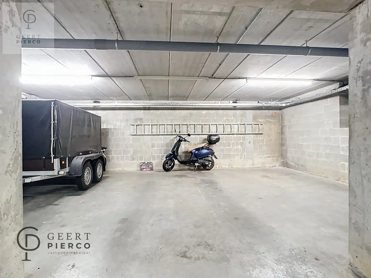 Ruim appartement met twee slaapkamers, kelder en ondergrondse staanplaats. foto 15