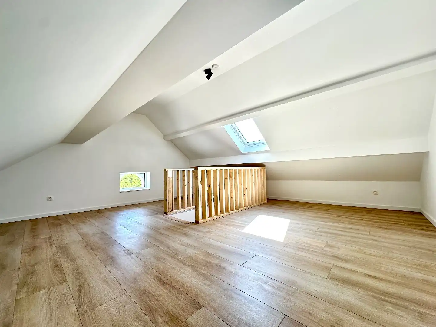 Prachtig gerenoveerde woning met 3 slaapkamers te Heers foto 21