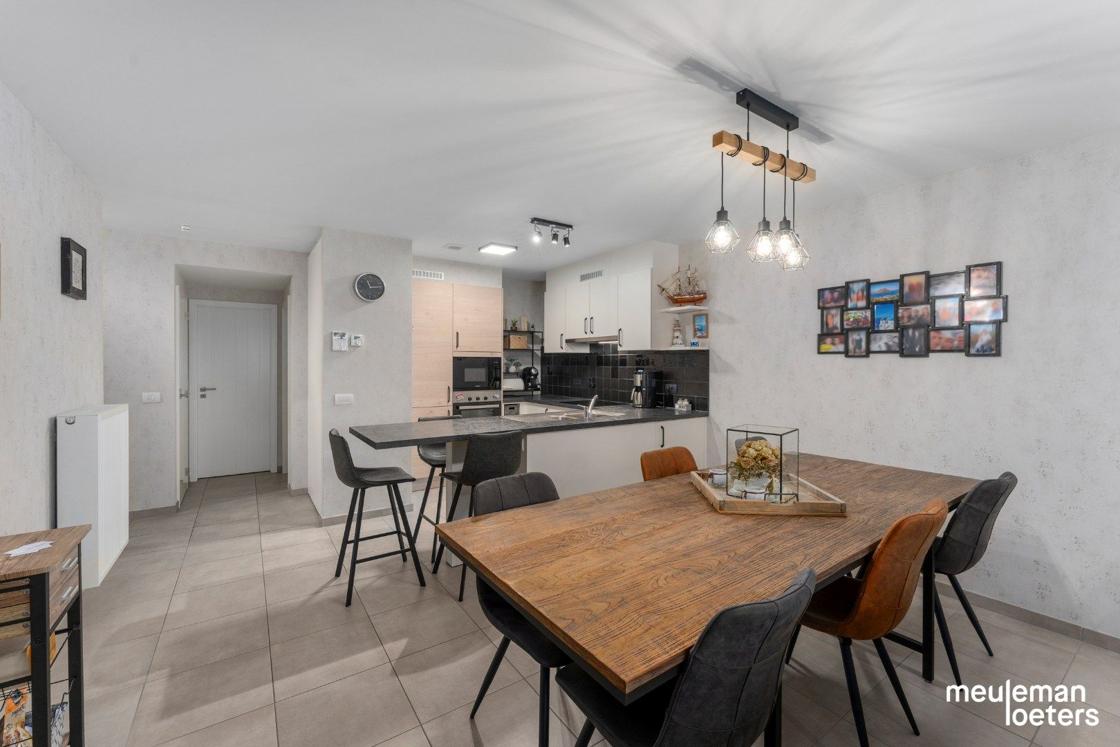 Recent appartement met twee ondergrondse autostaanplaatsen foto 15