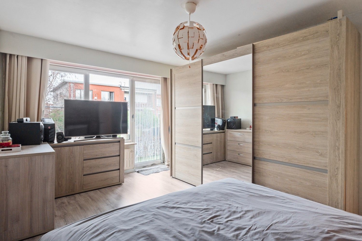 Ruim appartement met 3 slaapkamers en terras in Deurne! foto 12