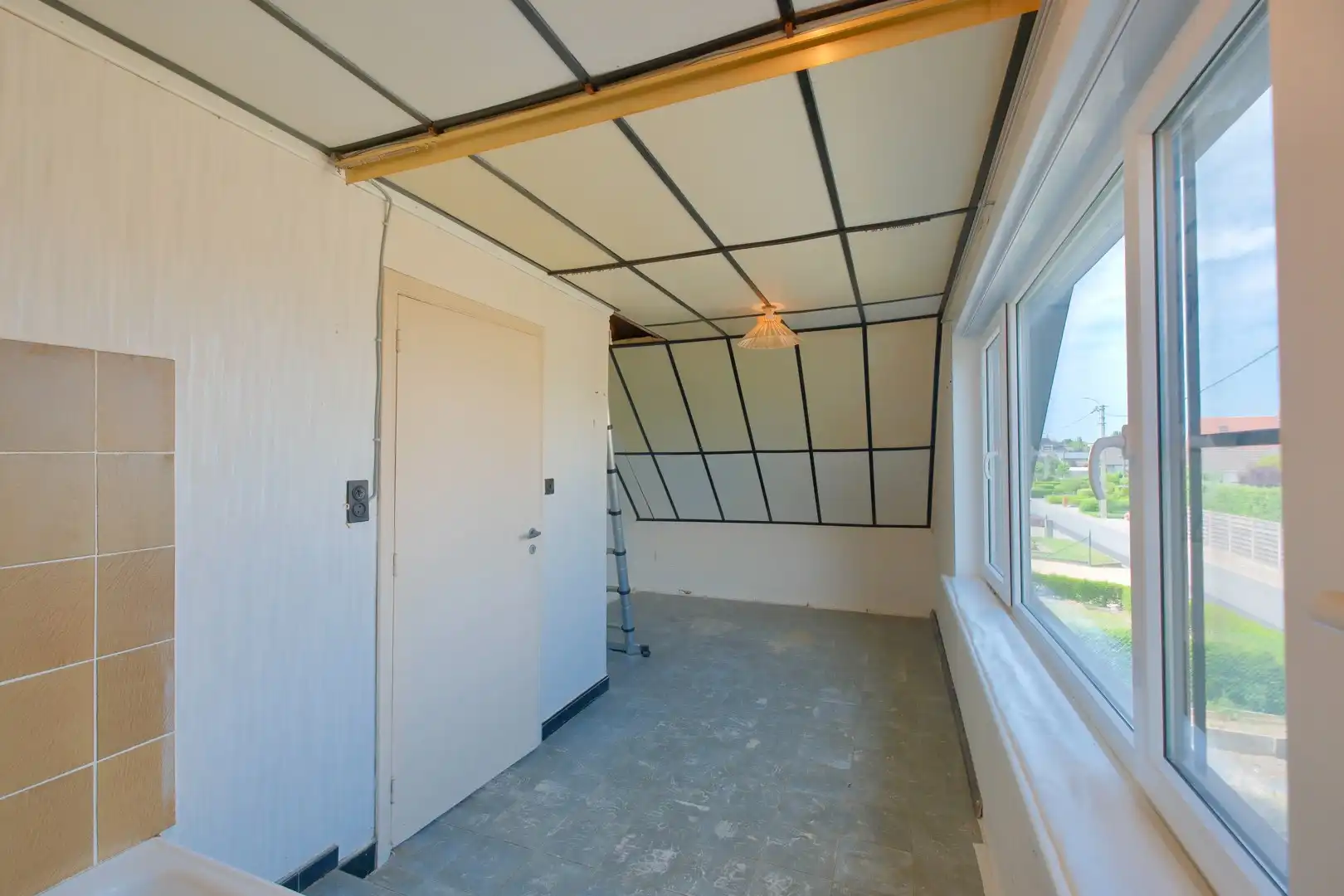 Lichtervelde - Woning met 3 slpks en garage op perceel van 629 m²! foto 12