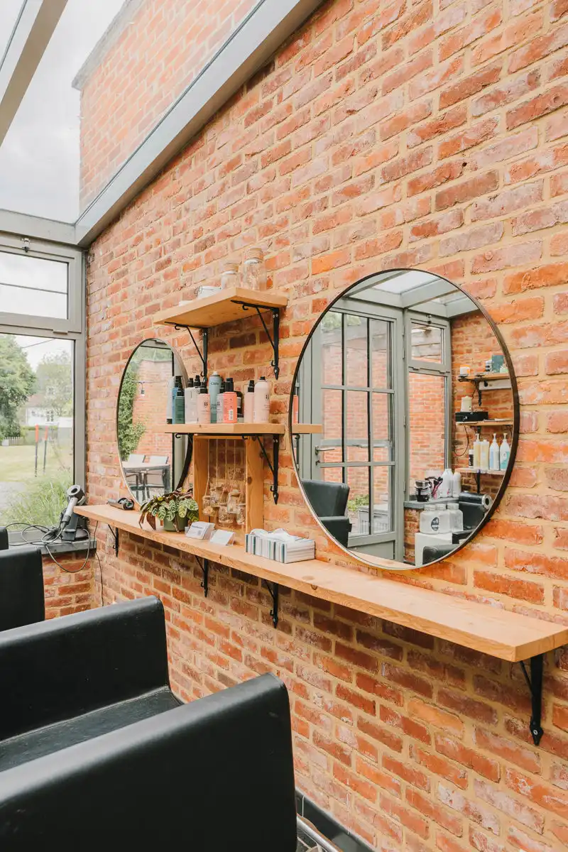 Karaktervolle woning met commerciële mogelijkheden foto 13