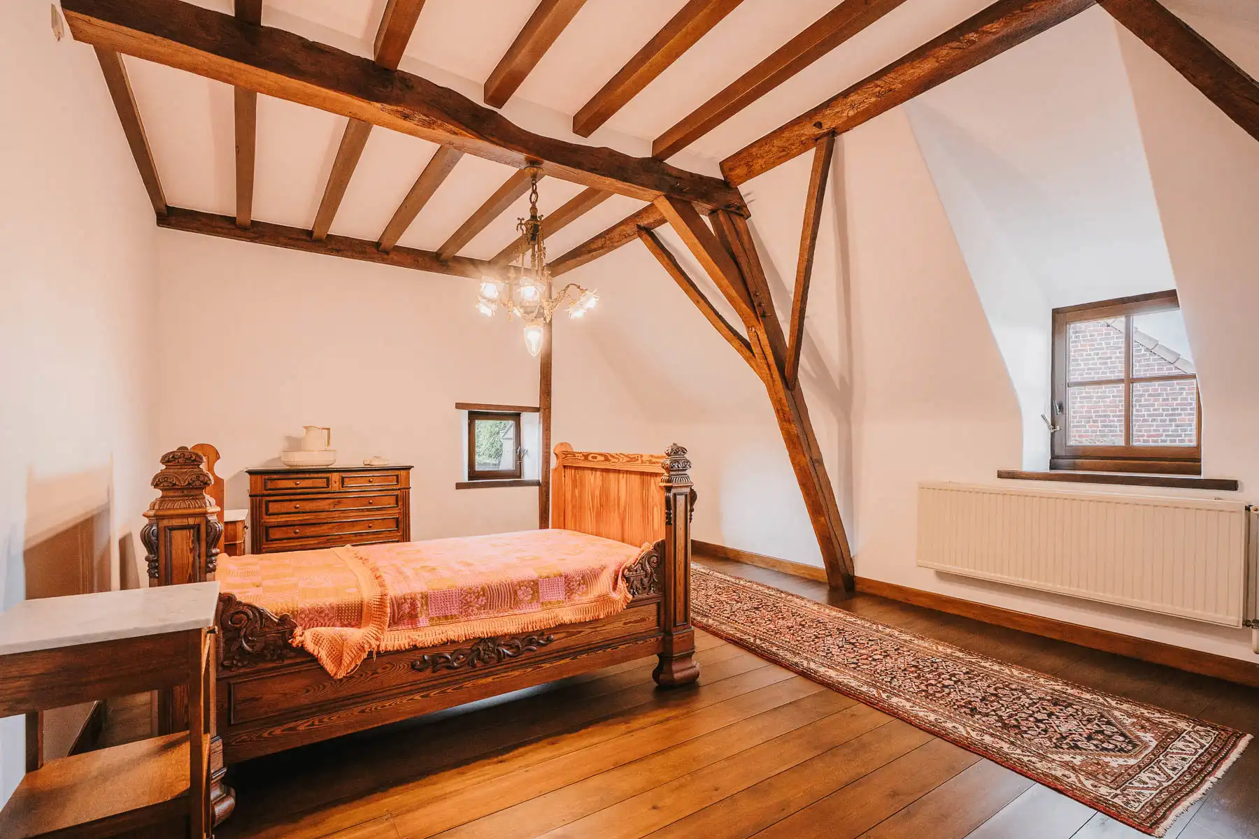 Buitenkans: Unieke woning vol karakter! foto 14