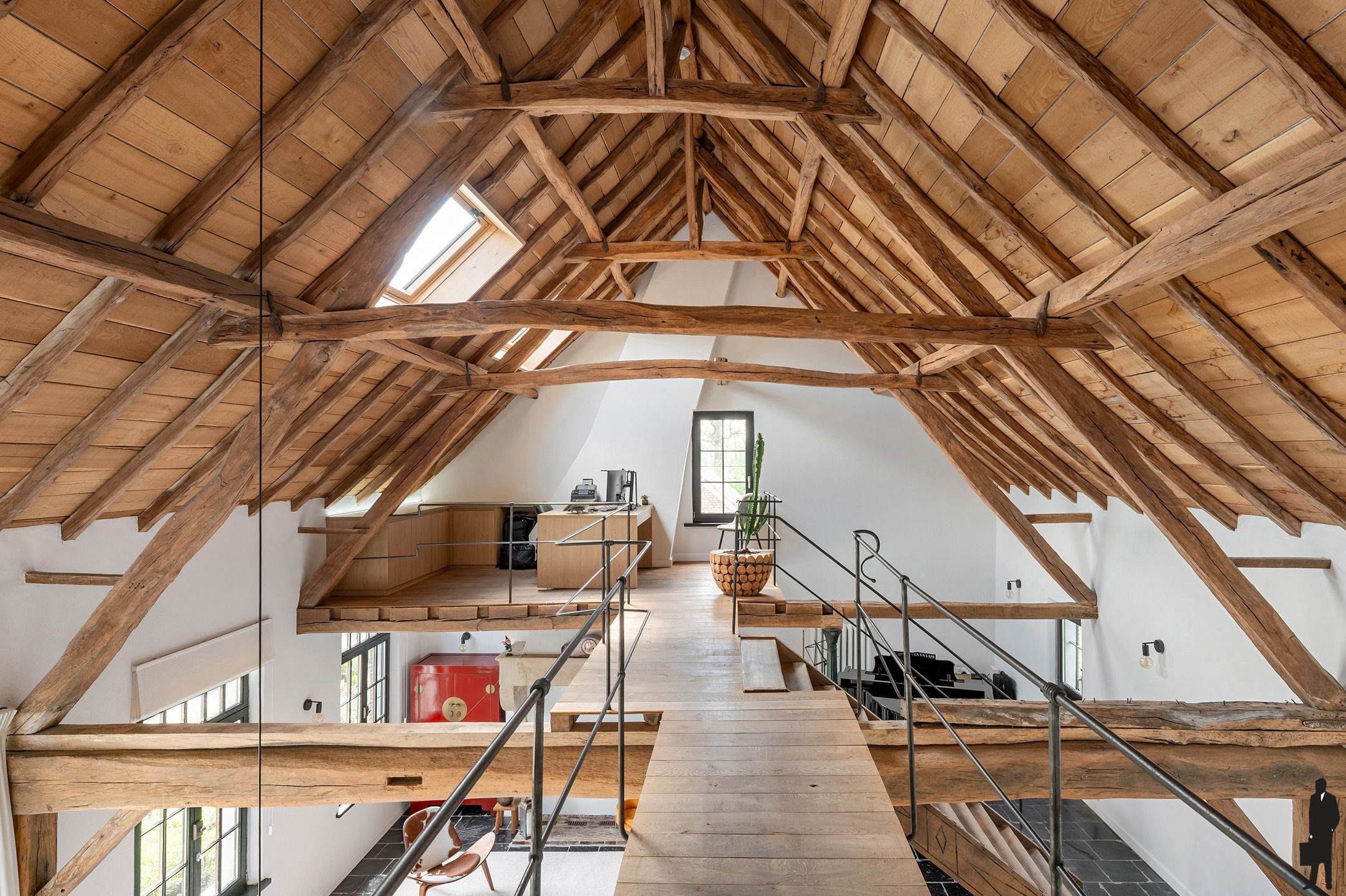 Unieke hoeve met schuur en bijgebouw op een perceel van 1ha foto 22