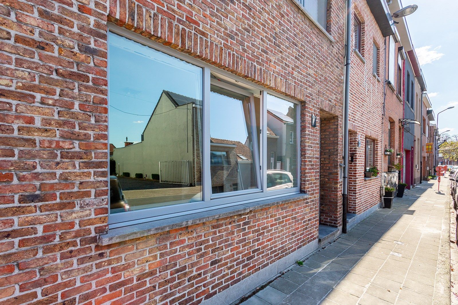 Instapklare woning met 3 slaapkamers en grote zonnige tuin foto 30