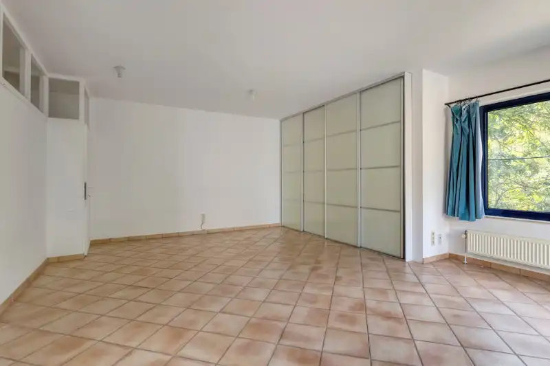 Villa met bewoonbare oppervlakte van 350m2 prachtig en rustig gelegen op perceel van 18a14 nabij het centrum van Bonheiden. foto 28