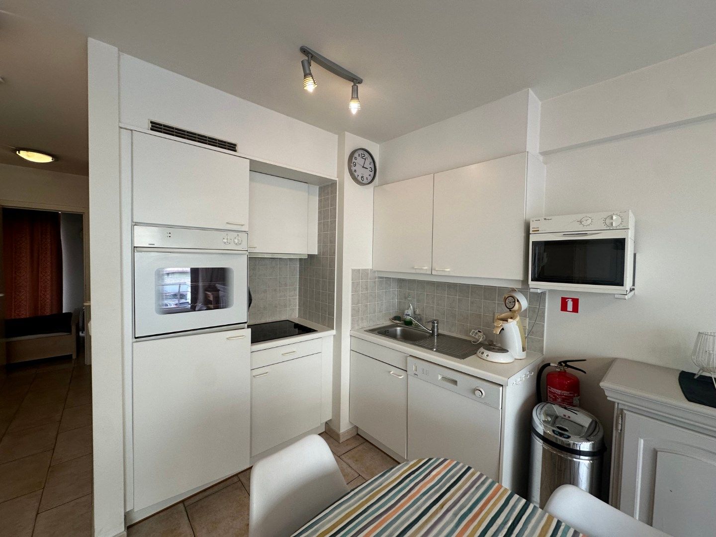 Instapklaar appartement met zeezicht op topligging in Koksijde-Bad foto 3