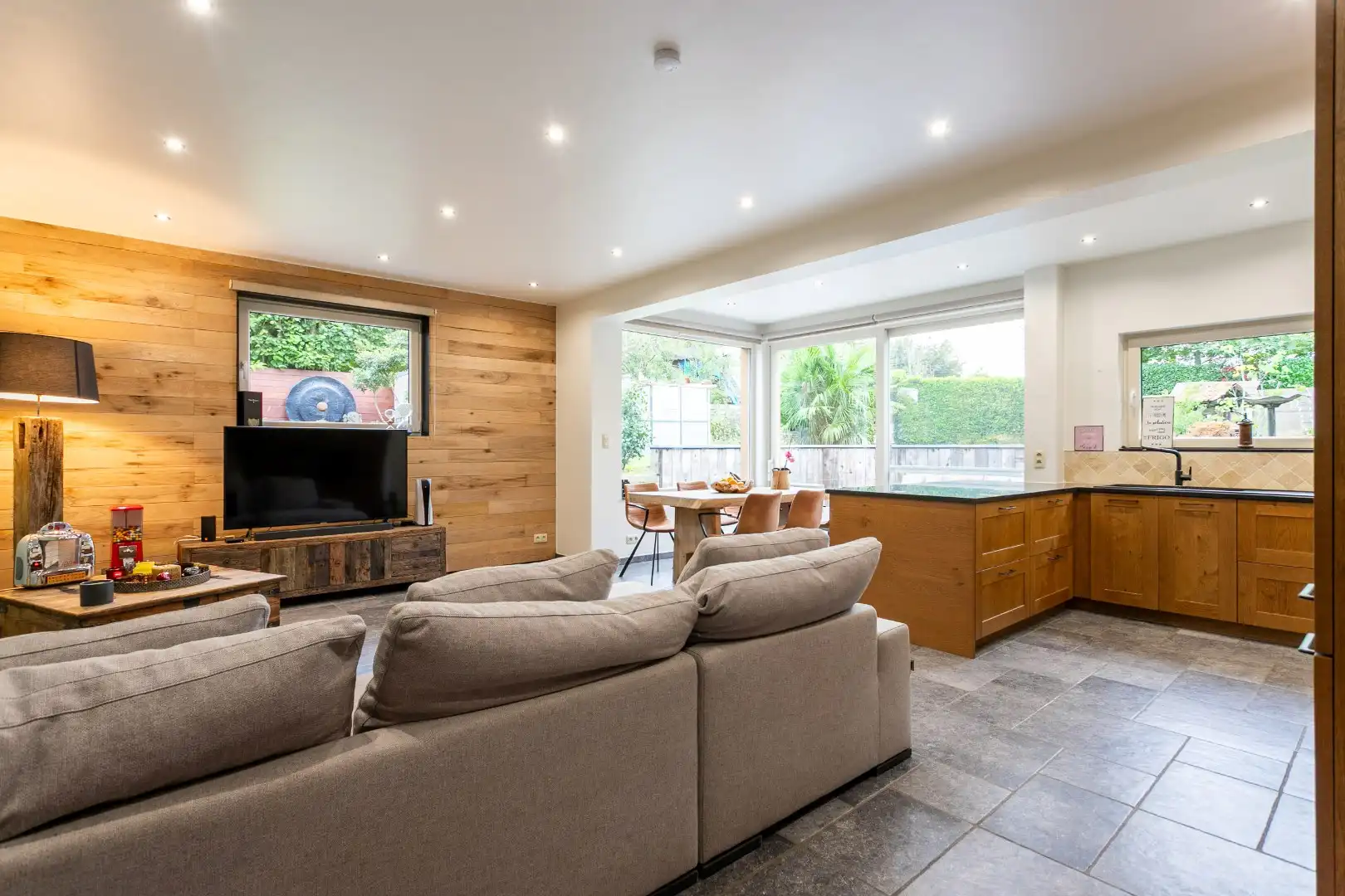 Charmante woning met 3 à 4 slpk en tuin te Halle foto 7